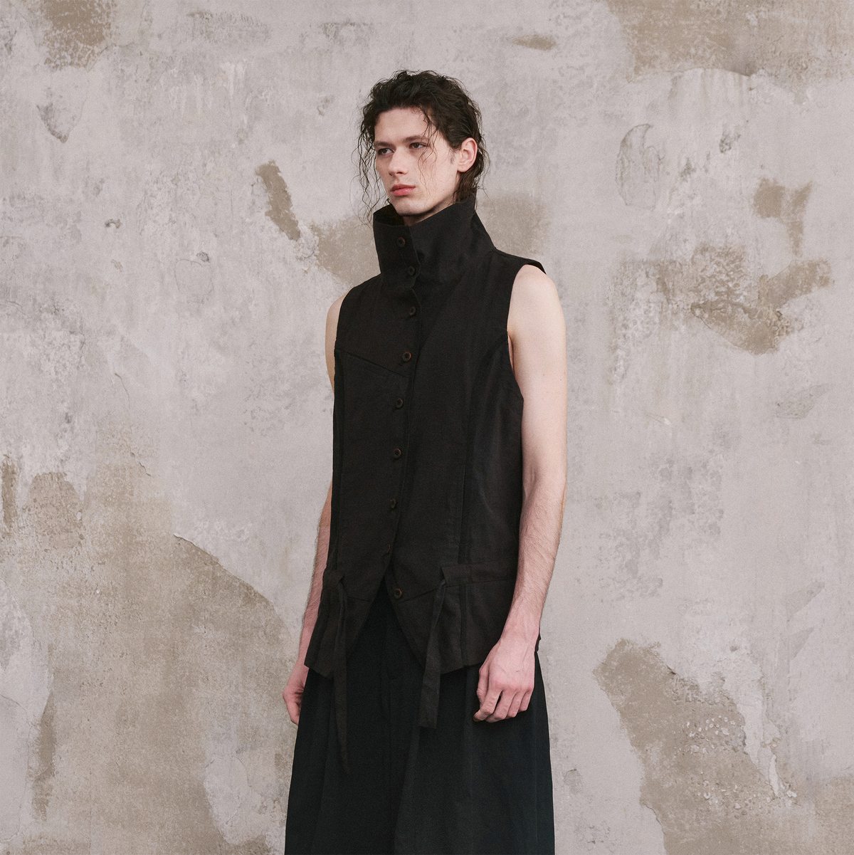 ILNya Nieternite Nifutur Lace-Up Fencing Vest