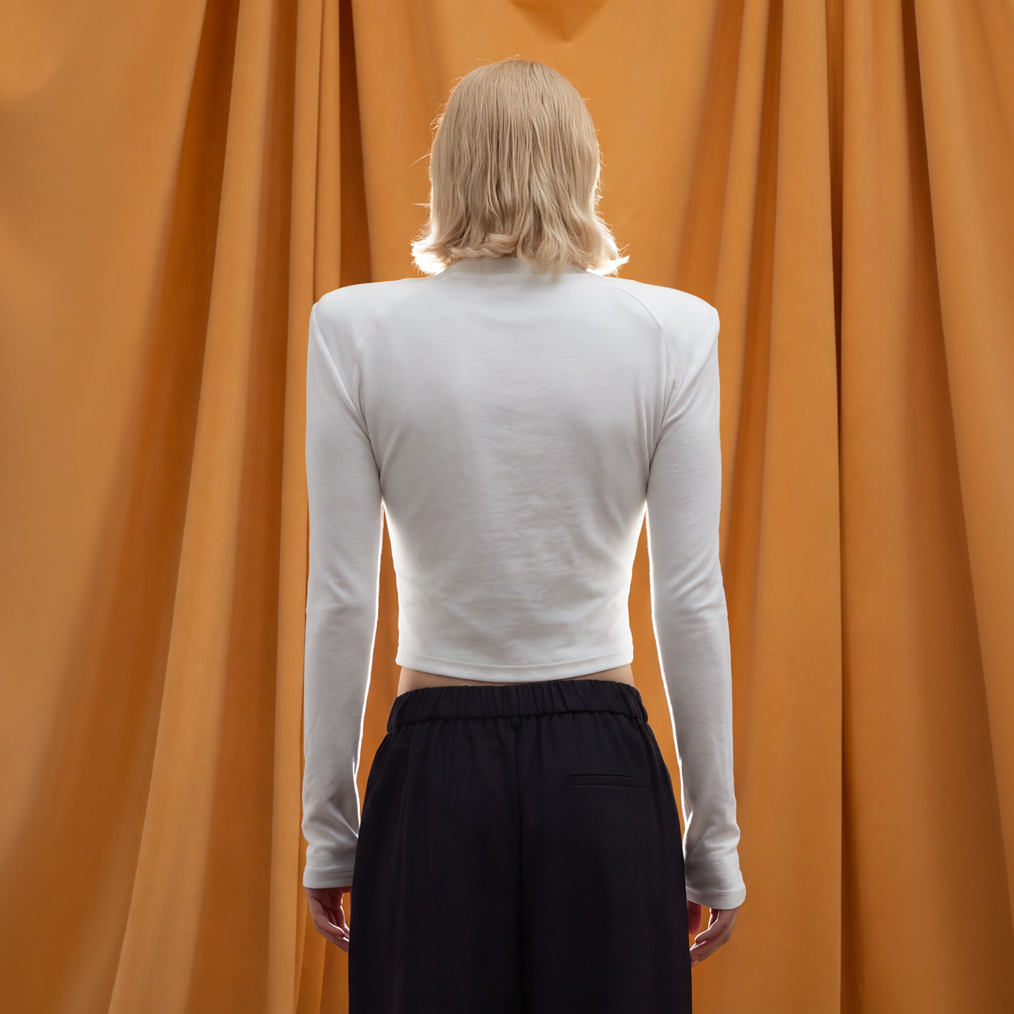 CLP Shoulder-Padded Cropped Long-Sleeve Tee