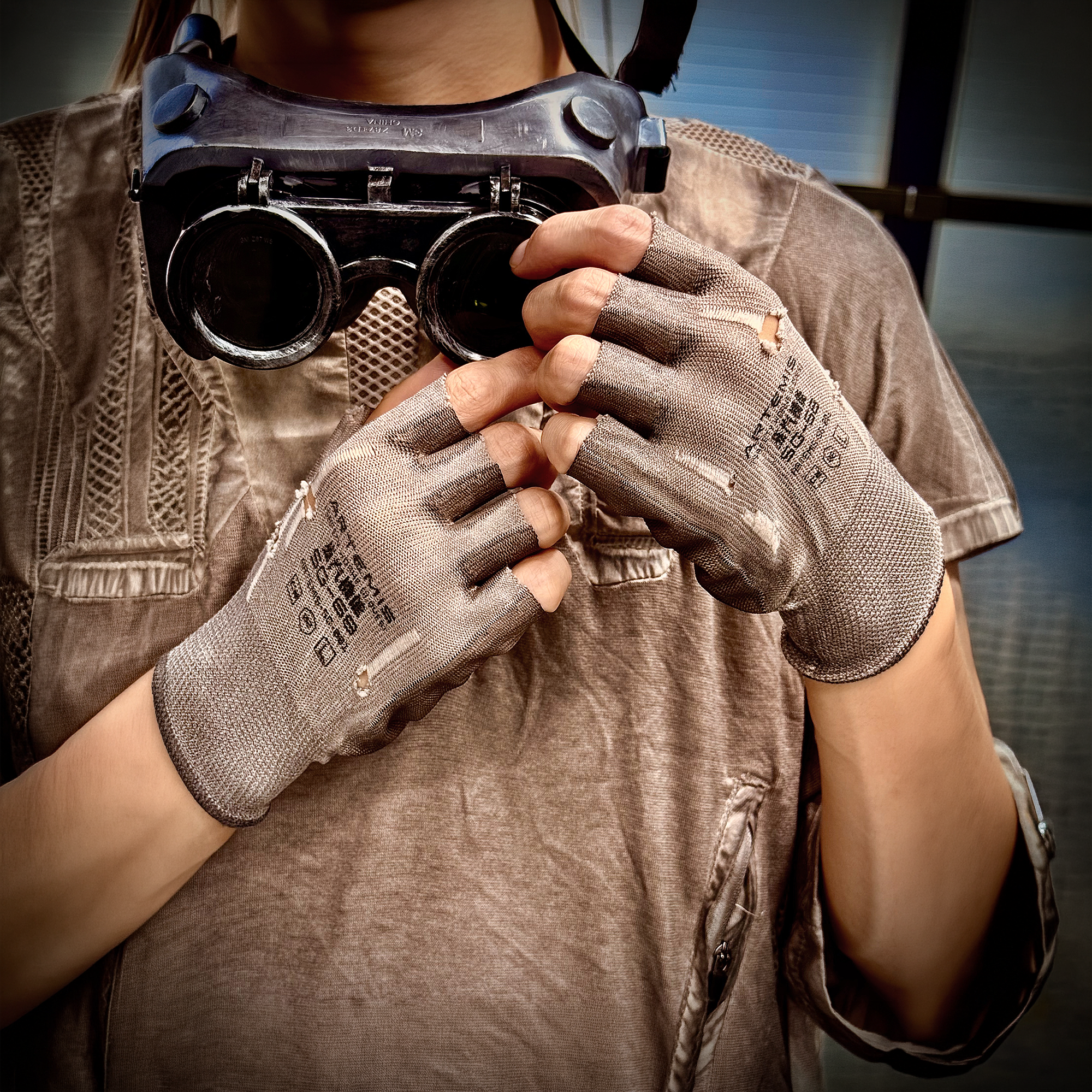 STEAM Distressed Paint-Coated Faux Leather Fingerless Riding Gloves