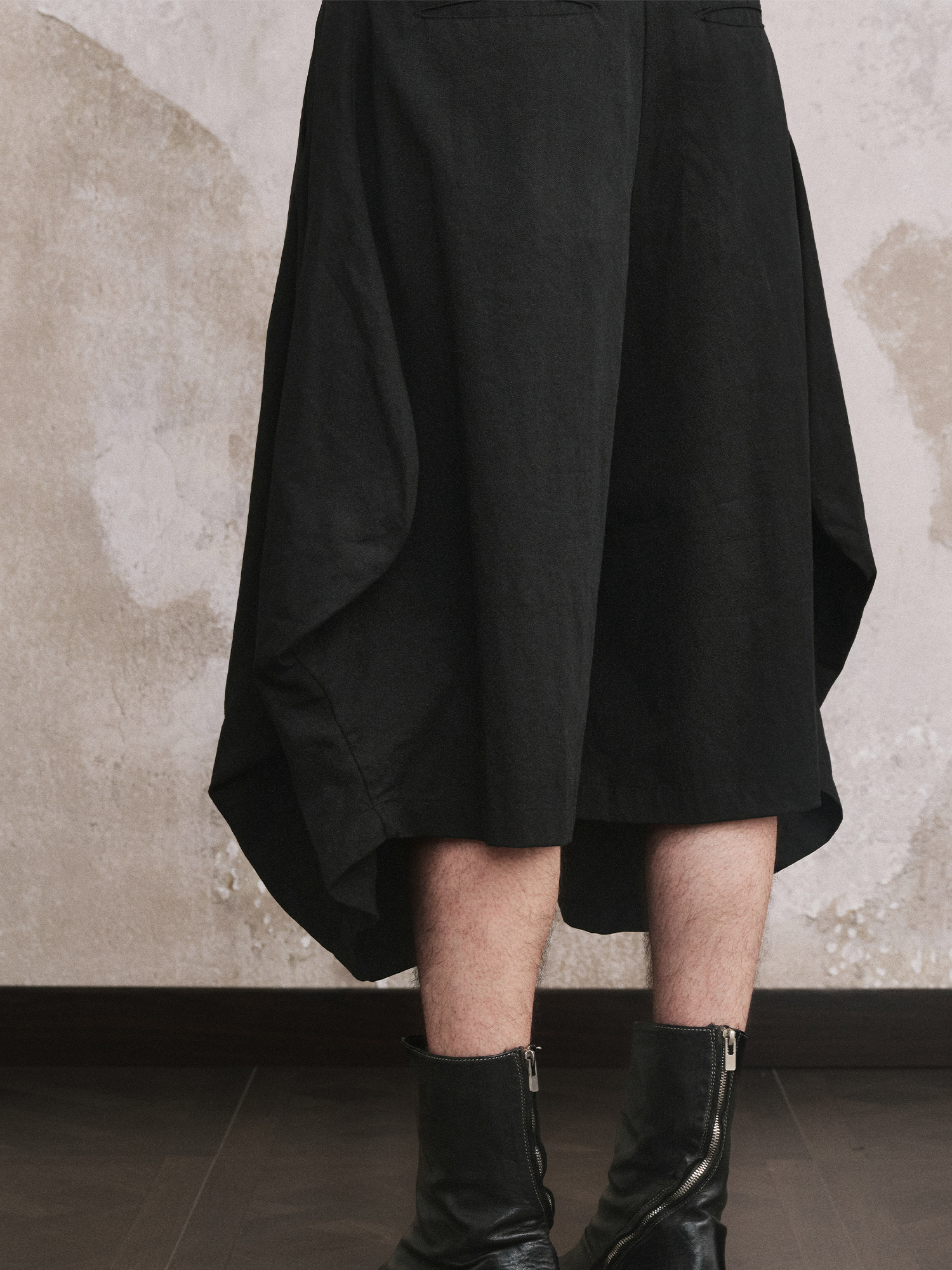 ILNya Nieternite Nifutur Button Lyocell-Blend Jodhpur Shorts