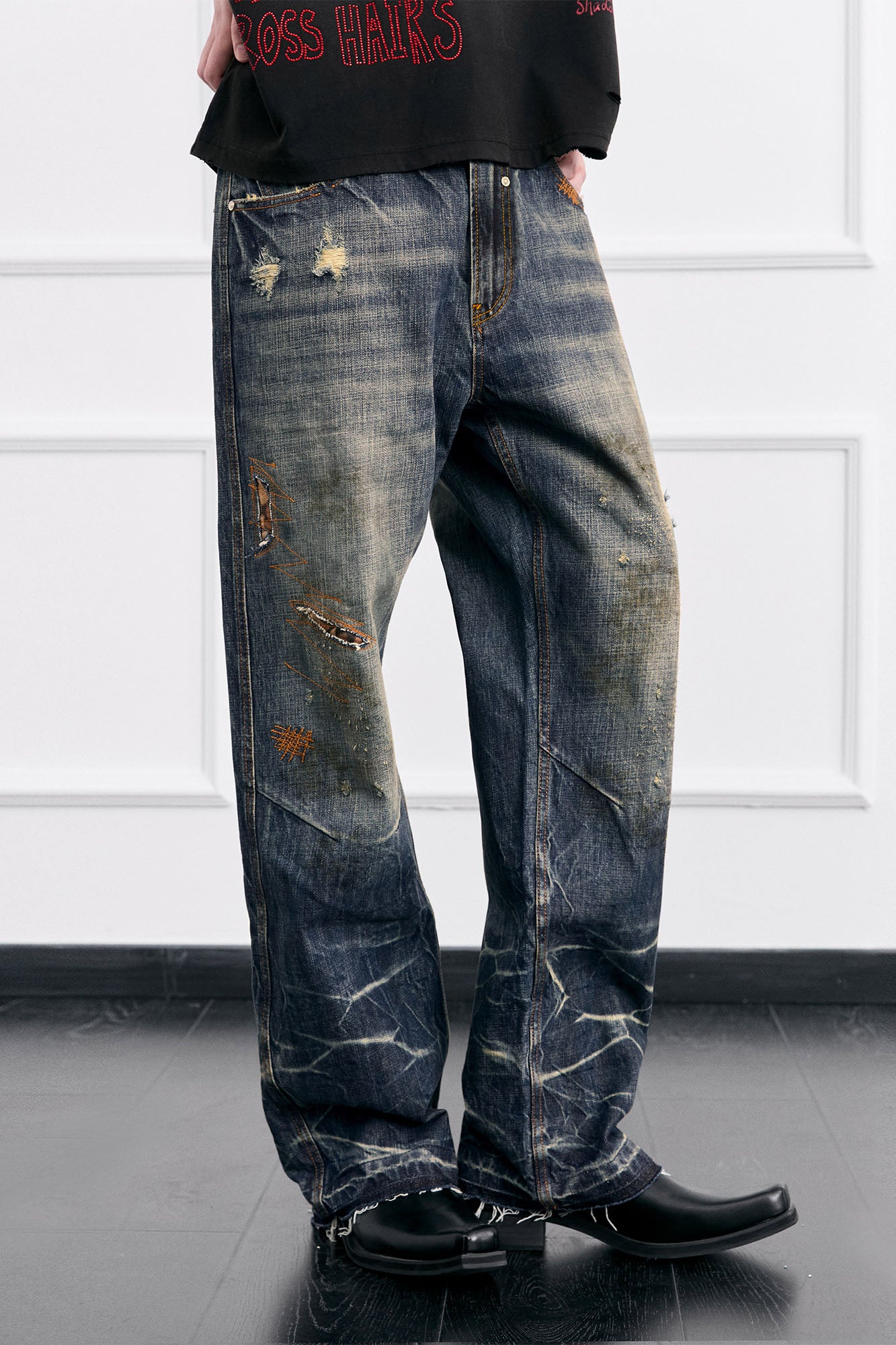 FACEONLAB Grunge Distressed Straight-Leg Jeans
