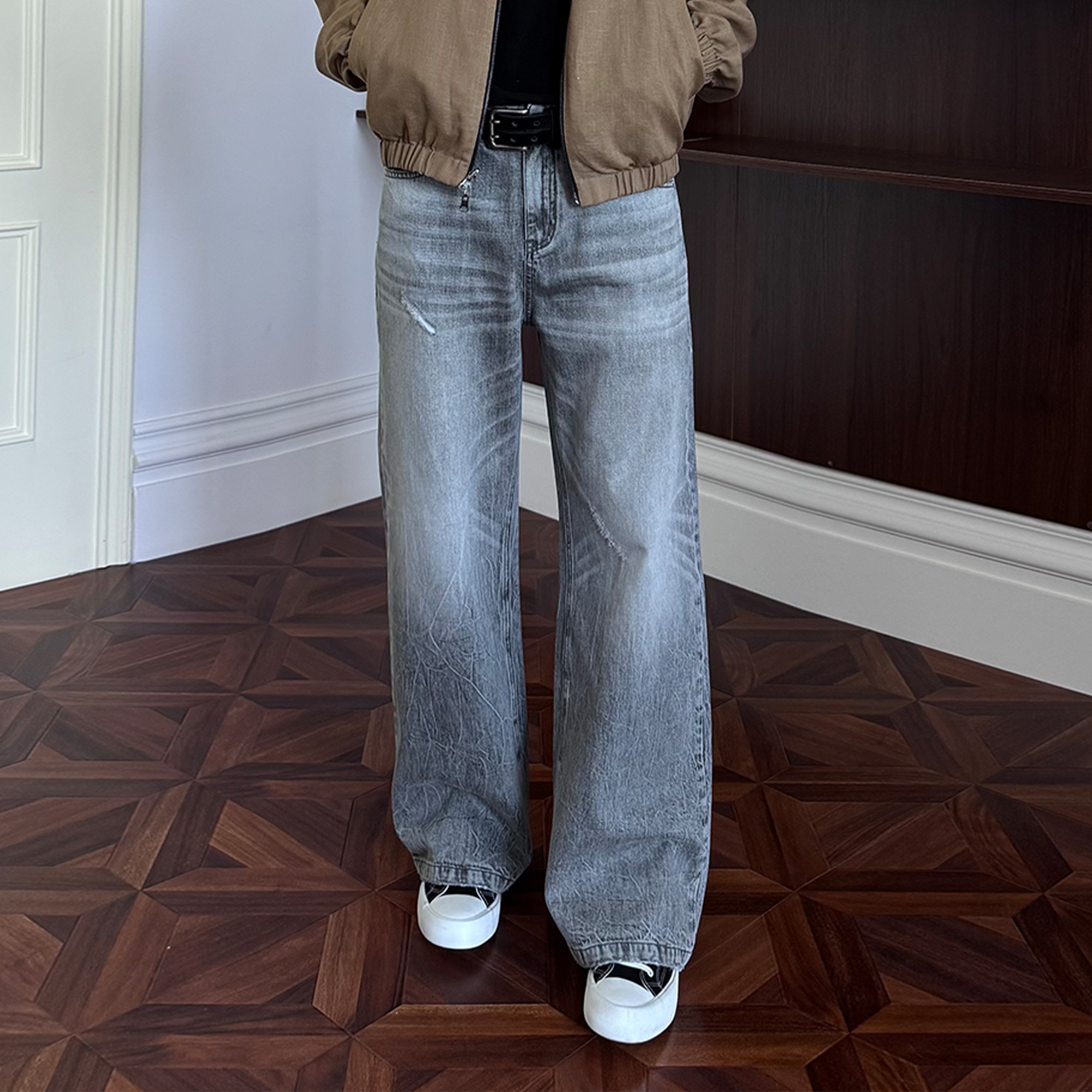 KREATE Whisker Washed Straight-Leg Jeans