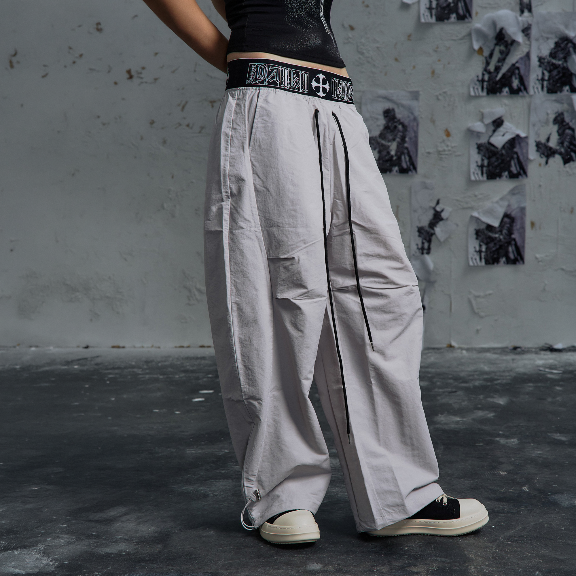 PAIKI Double-Waist Parachute Curved Pants