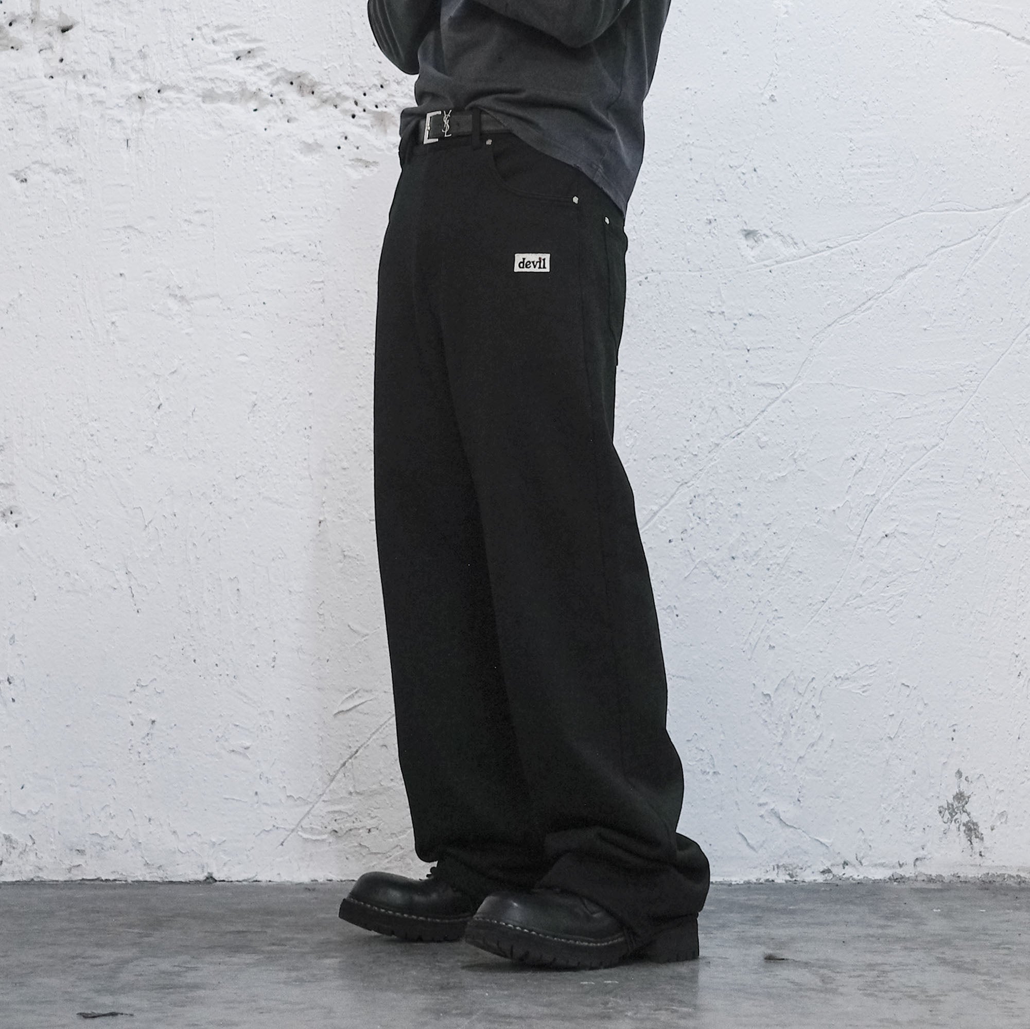UNDERWATER Devil Embroidery Straight-Leg Pants