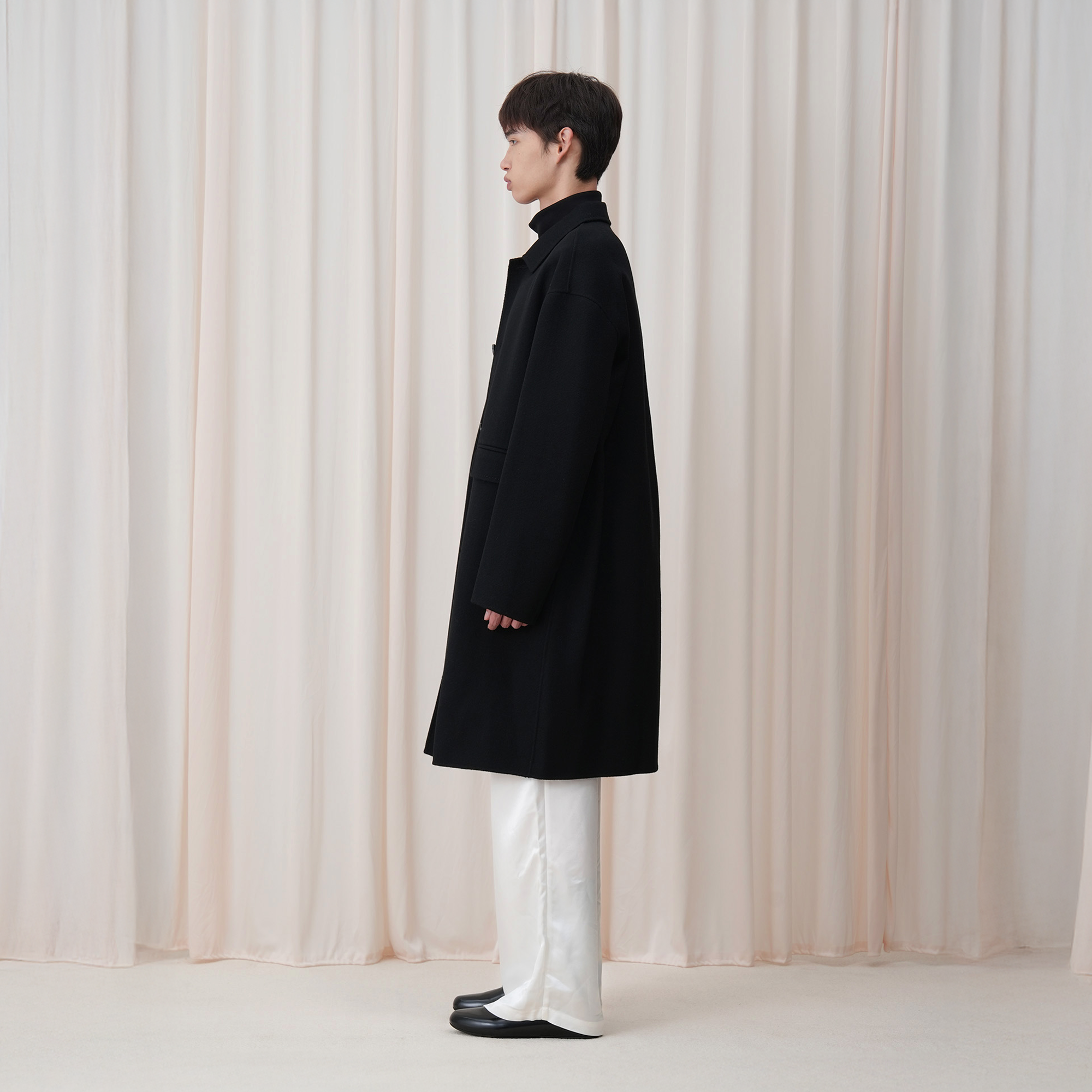 OUYANG WENJUN Minimal Wool Oversized Coat Black