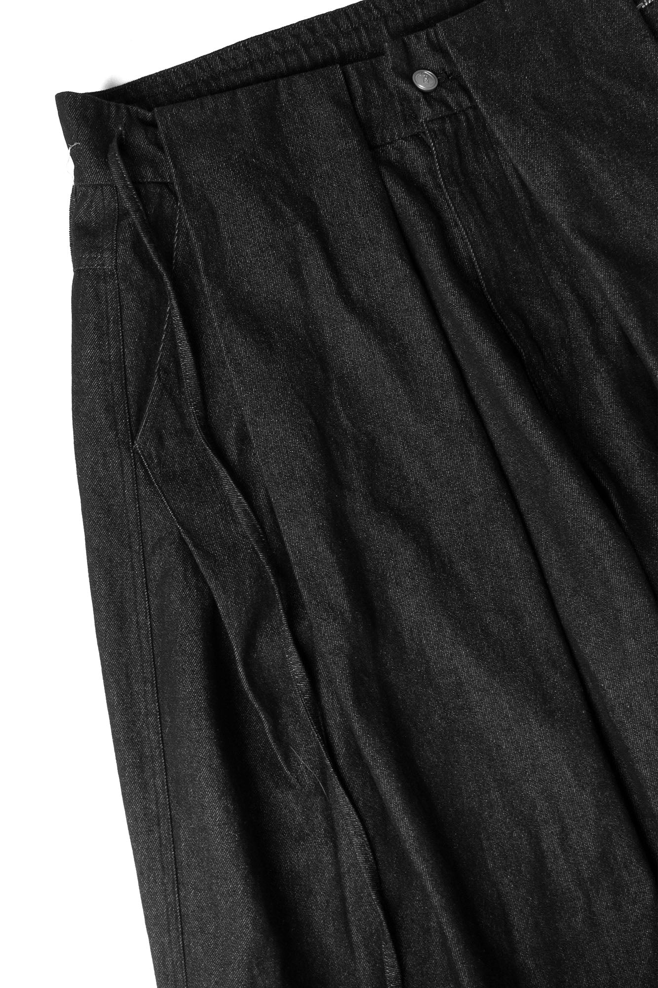 RELABEL Drawstring Pleated Oversized Raw Jeans