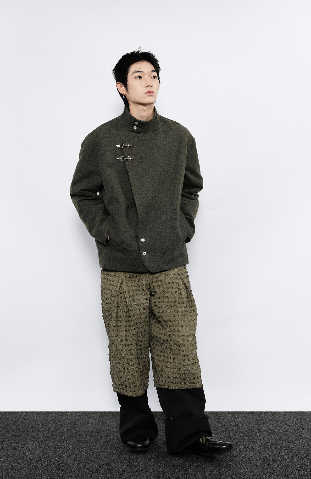 7440 37 1 Asym Placket Toggle Button Jacket