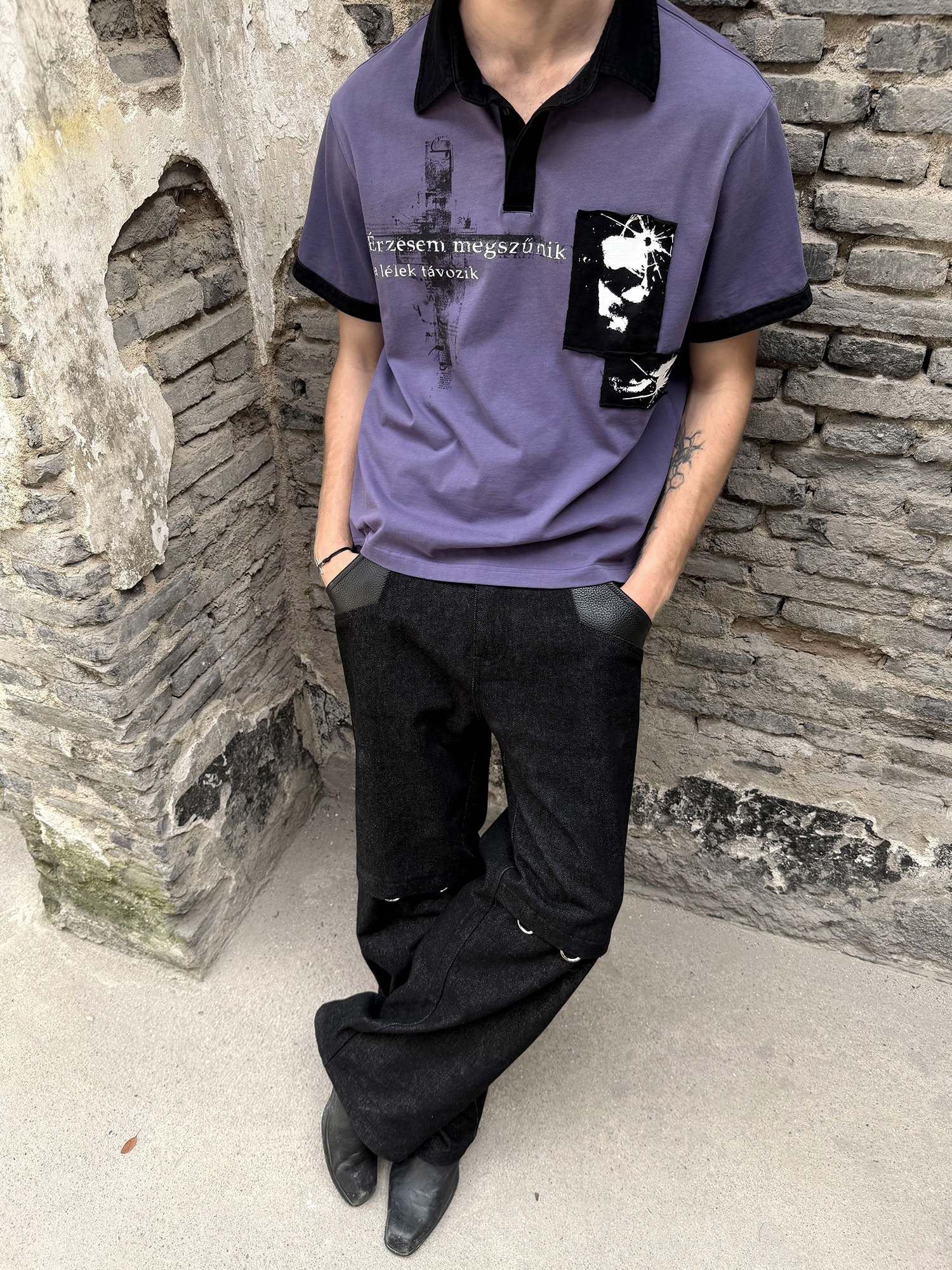 ESAIAS Washed Portrait Cross Graphic Polo Shirt