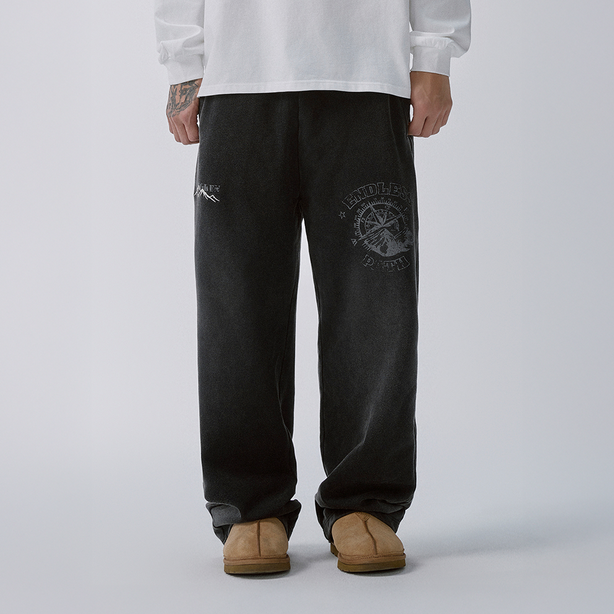 F2CE Washed Badge Graphic Drawstring Sweatpants
