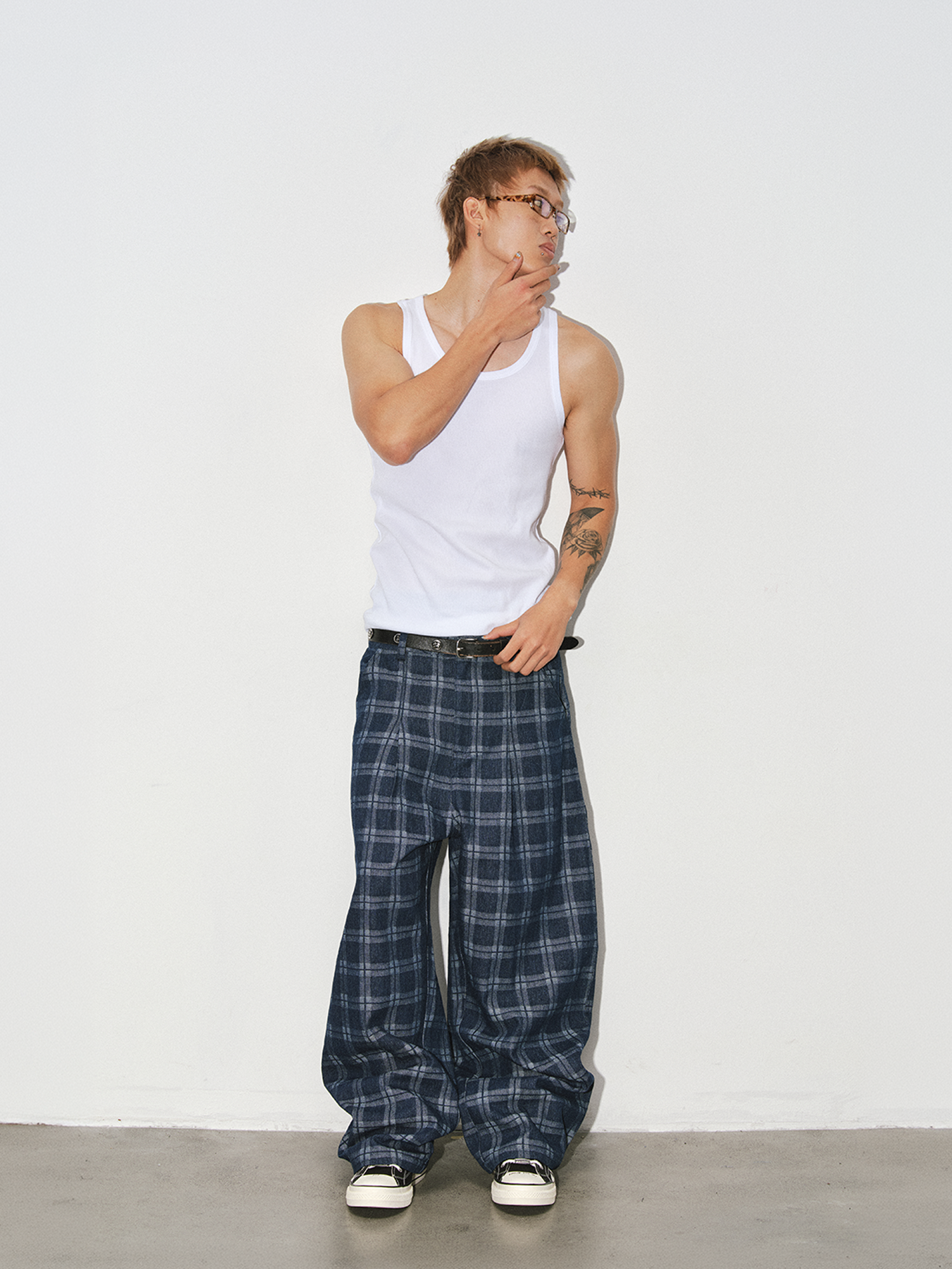 NOVACAM Retro Plaid Wide-Leg Jeans