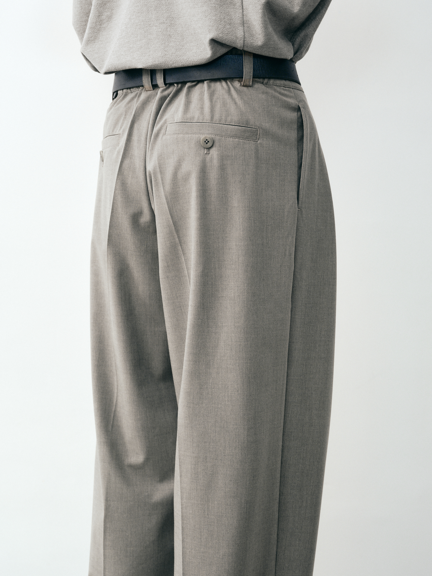 GRAINMUSTARD Wool Blend Double-Pleated Trousers