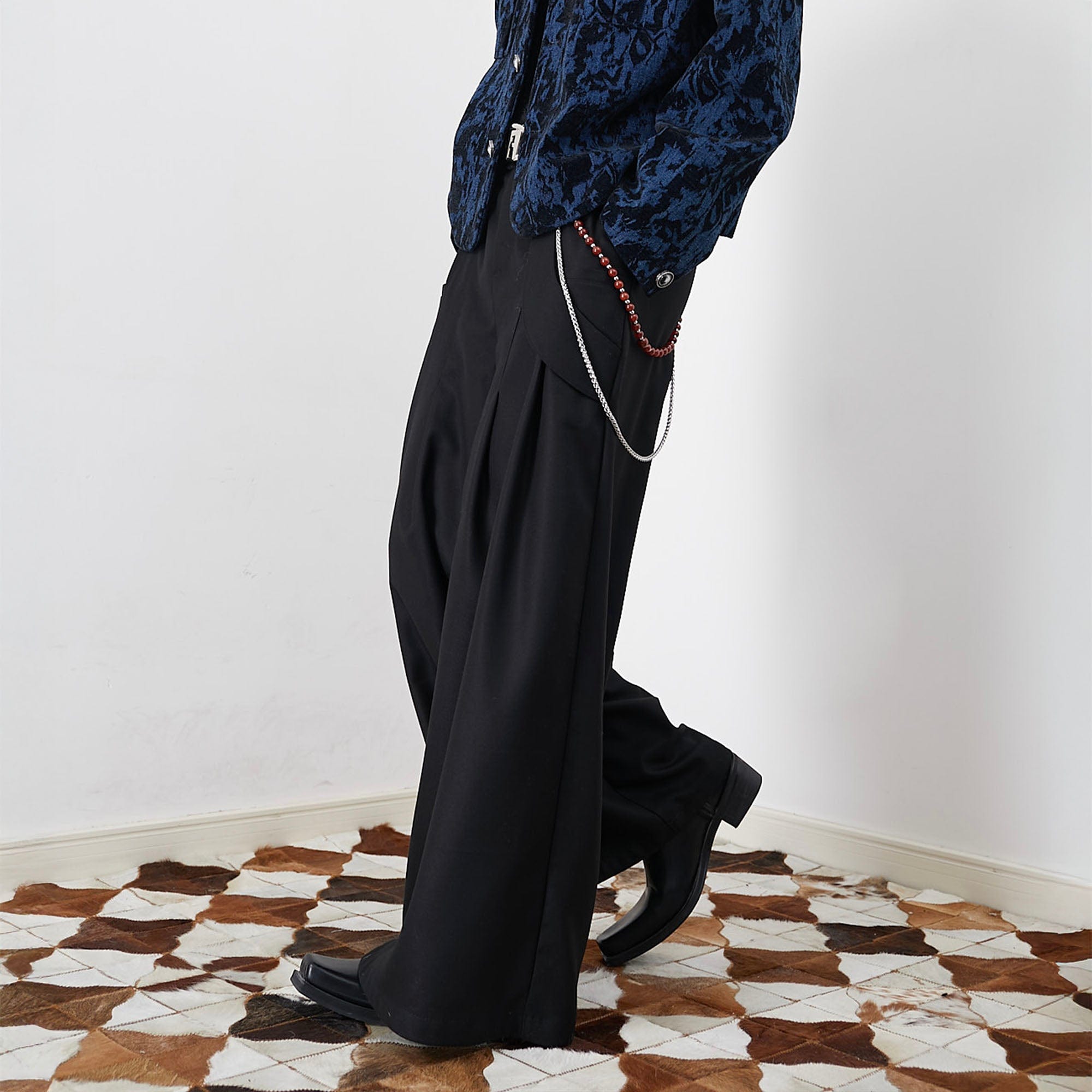 ASSEEN Asymmetrical Tab Pleated Wide-Leg Pants Black, premium urban and streetwear designers apparel on PROJECTISR.com, ASSEEN