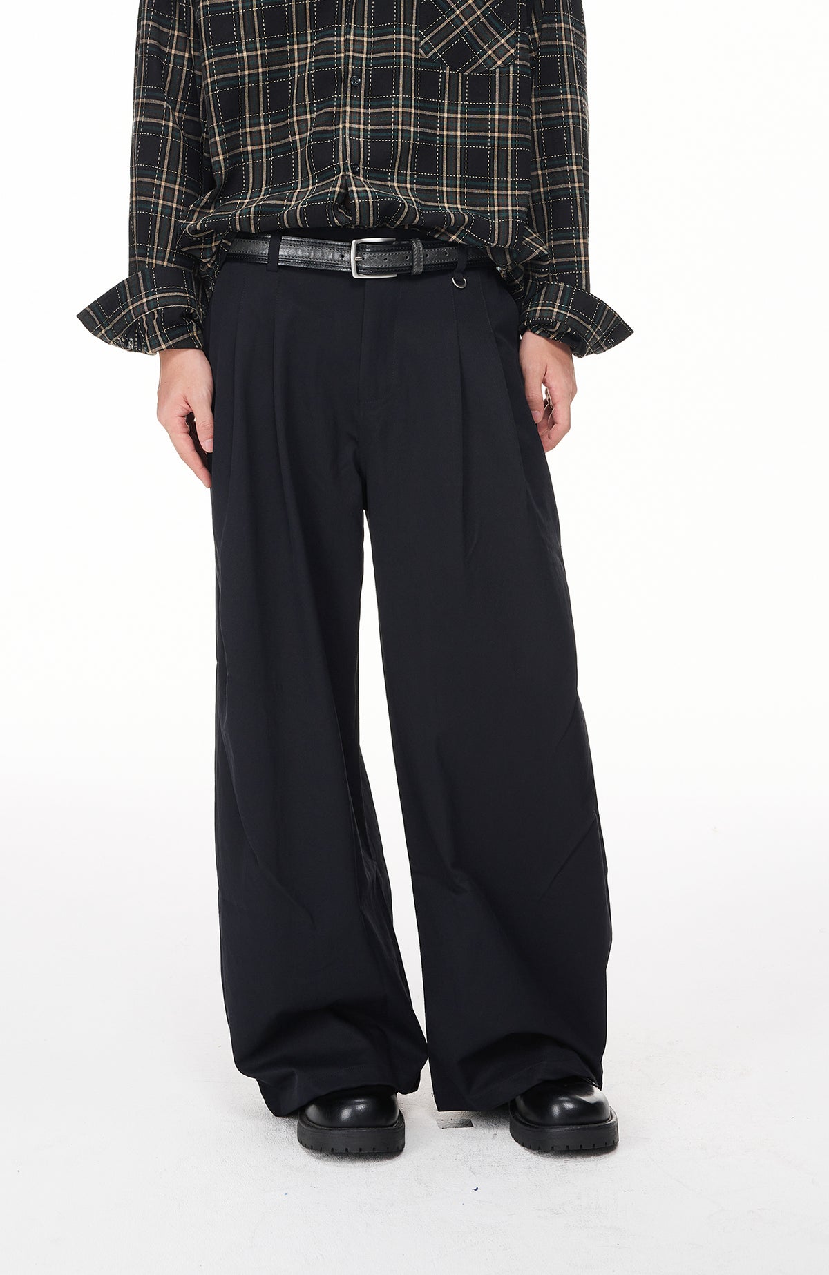BOTANICA Pleated Wide-Leg Trousers