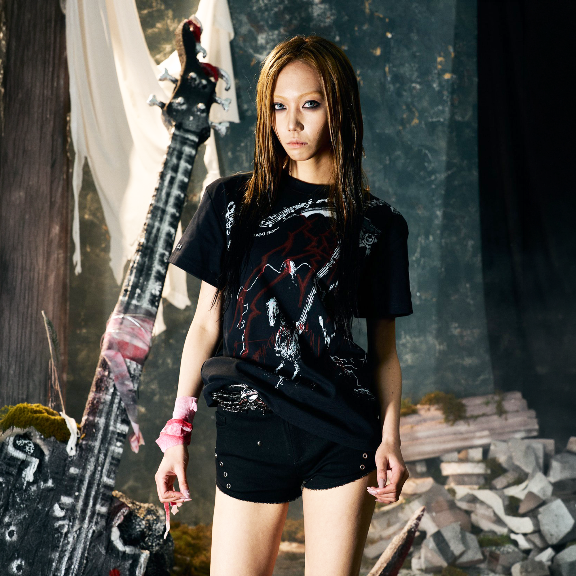 PAIKI Punk Scythe String Graphic T-Shirt