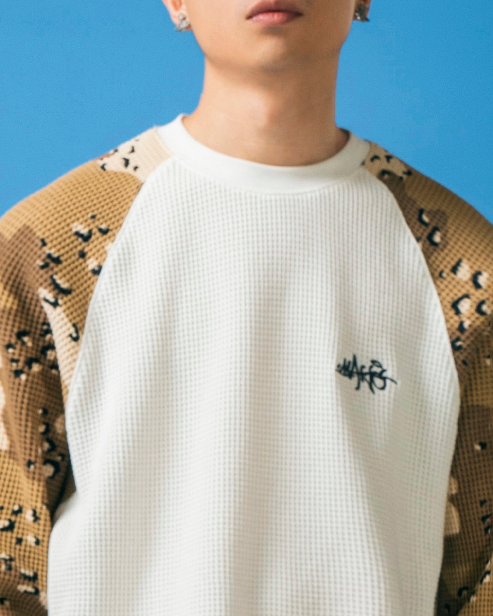 MAKEMORE Camo Raglan Waffle Long-Sleeve Tee