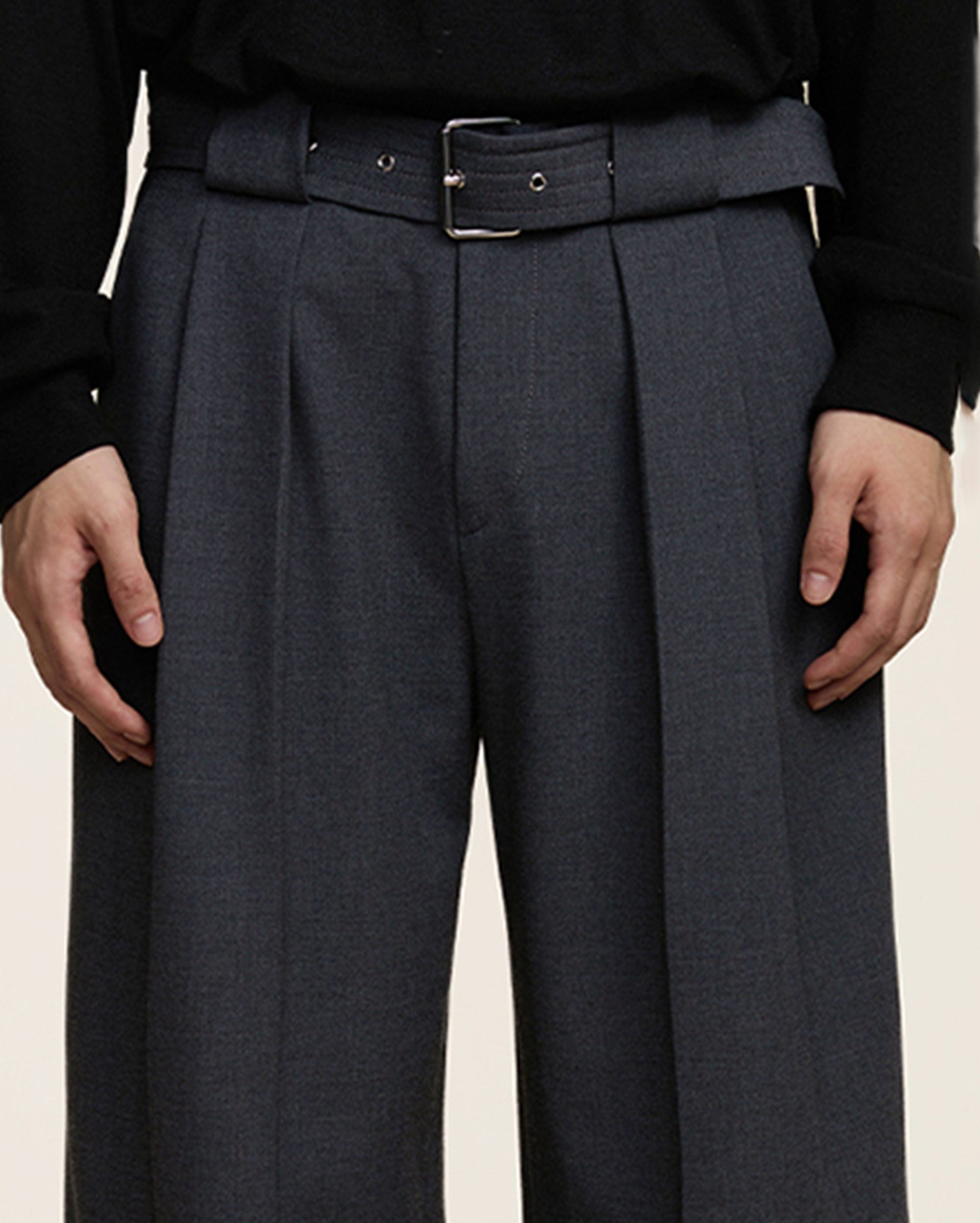 OPICLOTH Classic Pleated Belt Trousers