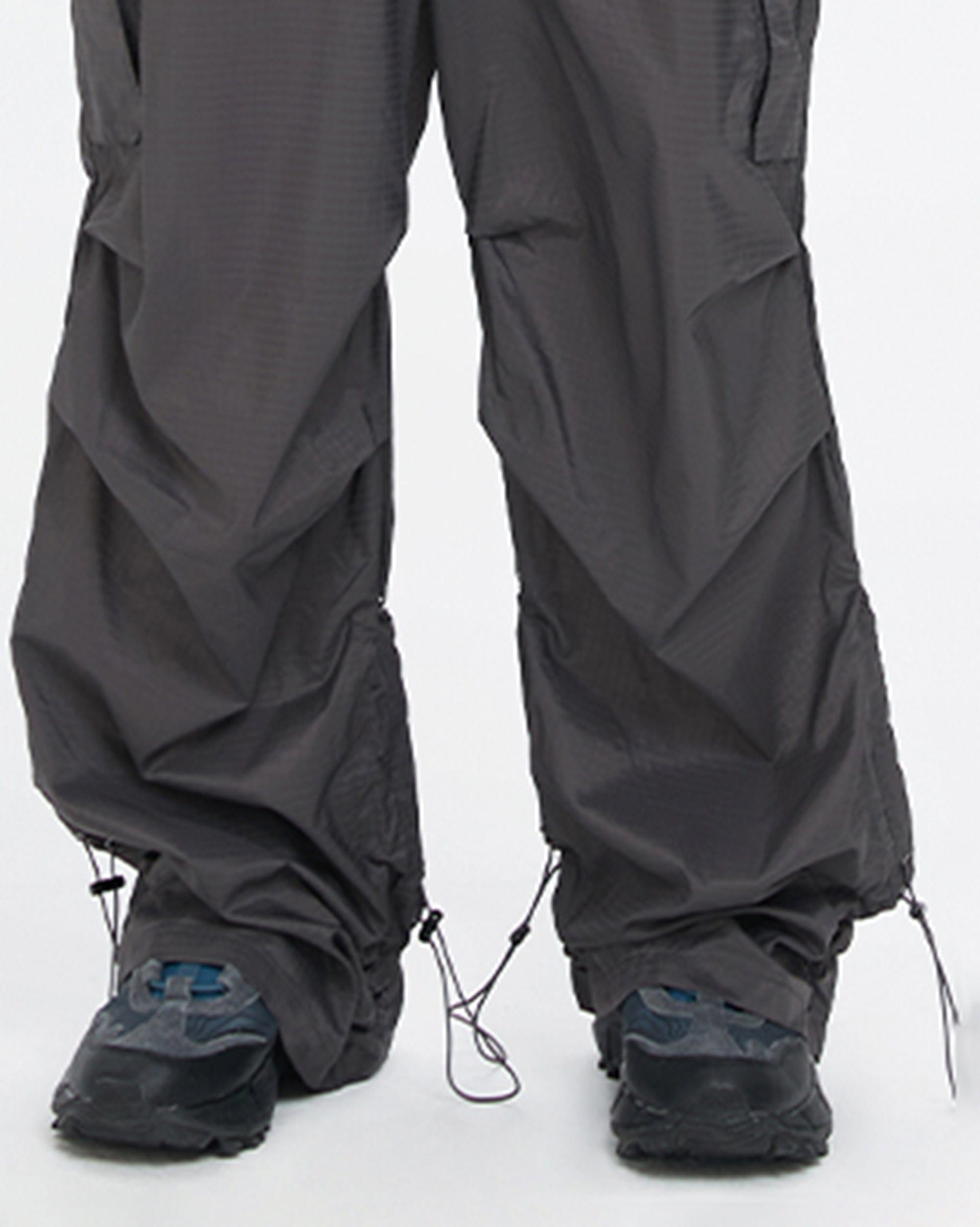 F2CE Multi-Pocket Crinkled Parachute Pants