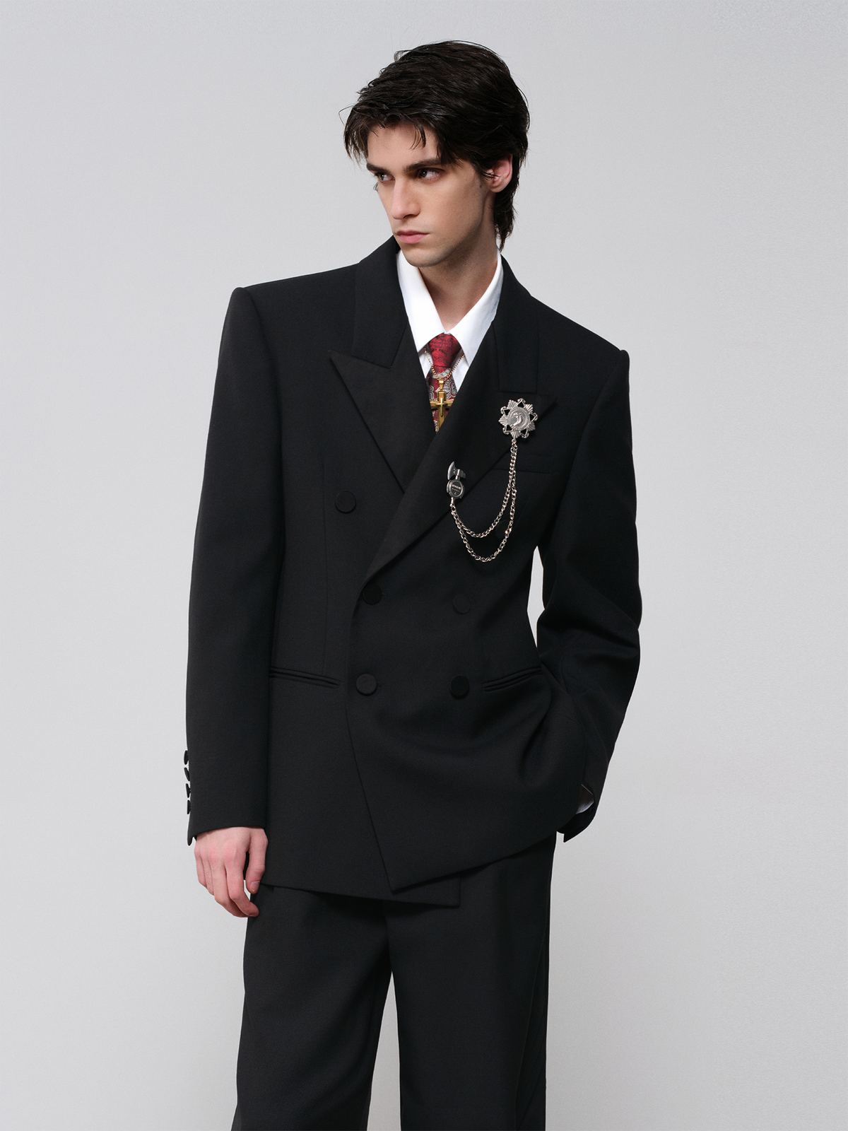 FACEONLAB Medal Emblem Double-Breasted Peak Lapel Blazer
