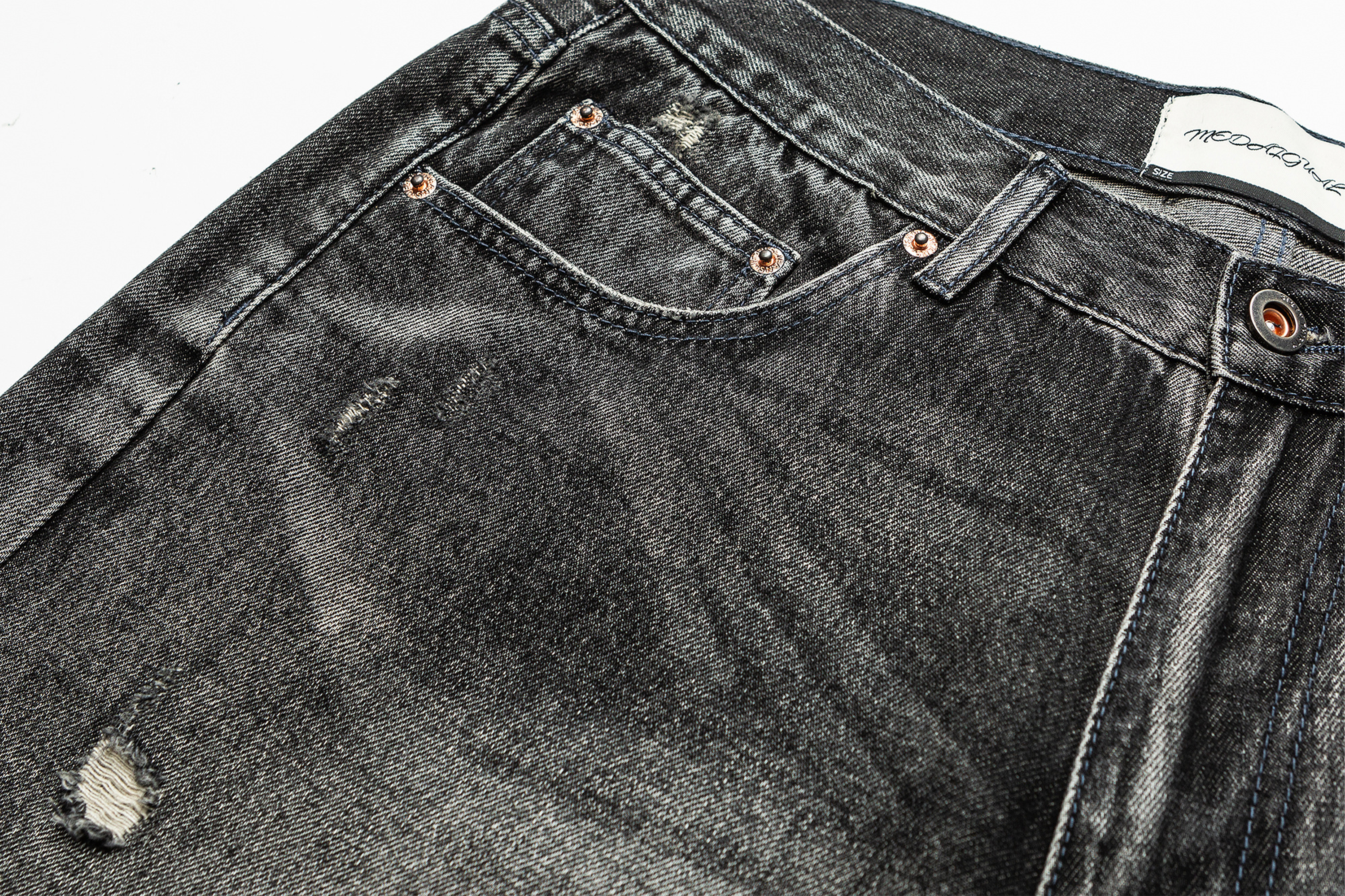 ME DA IGUAL Washed Destroyed Patch Straight-Leg Jeans