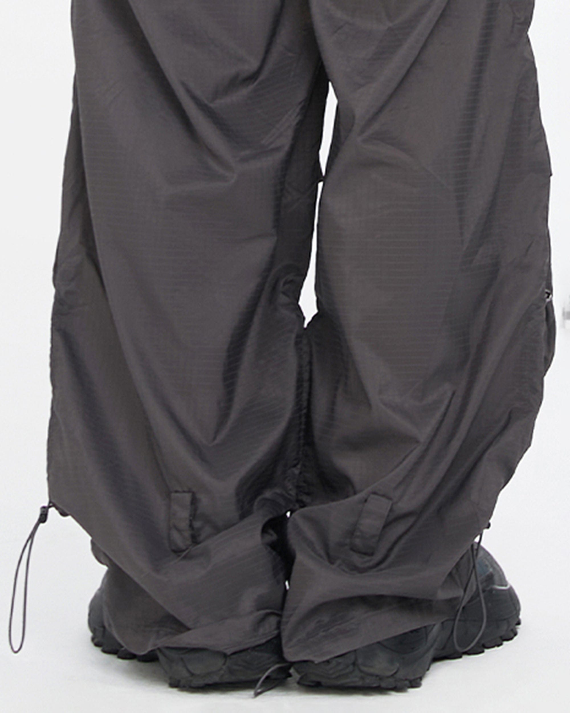 F2CE Multi-Pocket Crinkled Parachute Pants