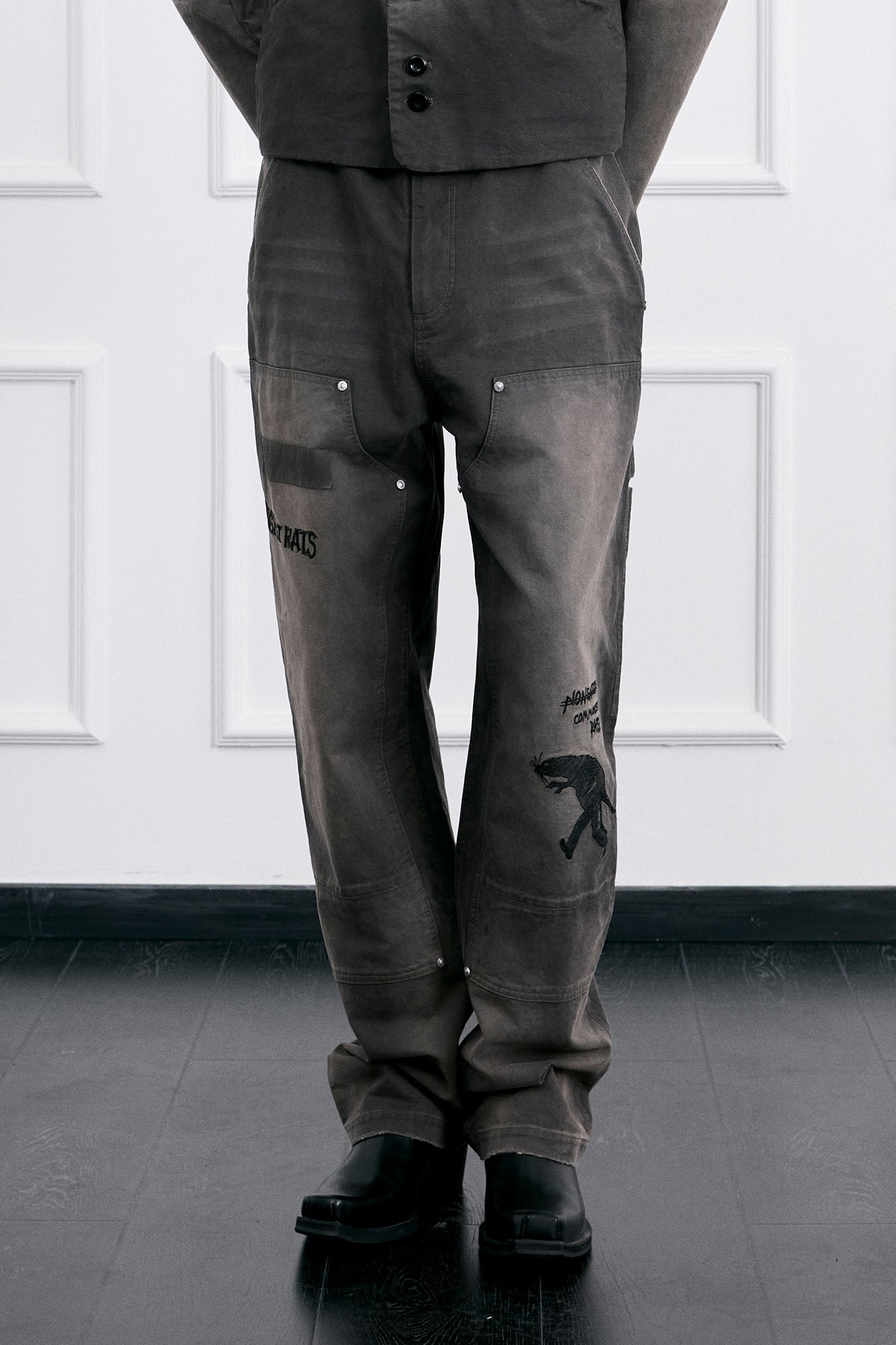 FACEONLAB Distressed Washed Double-Knee Pants