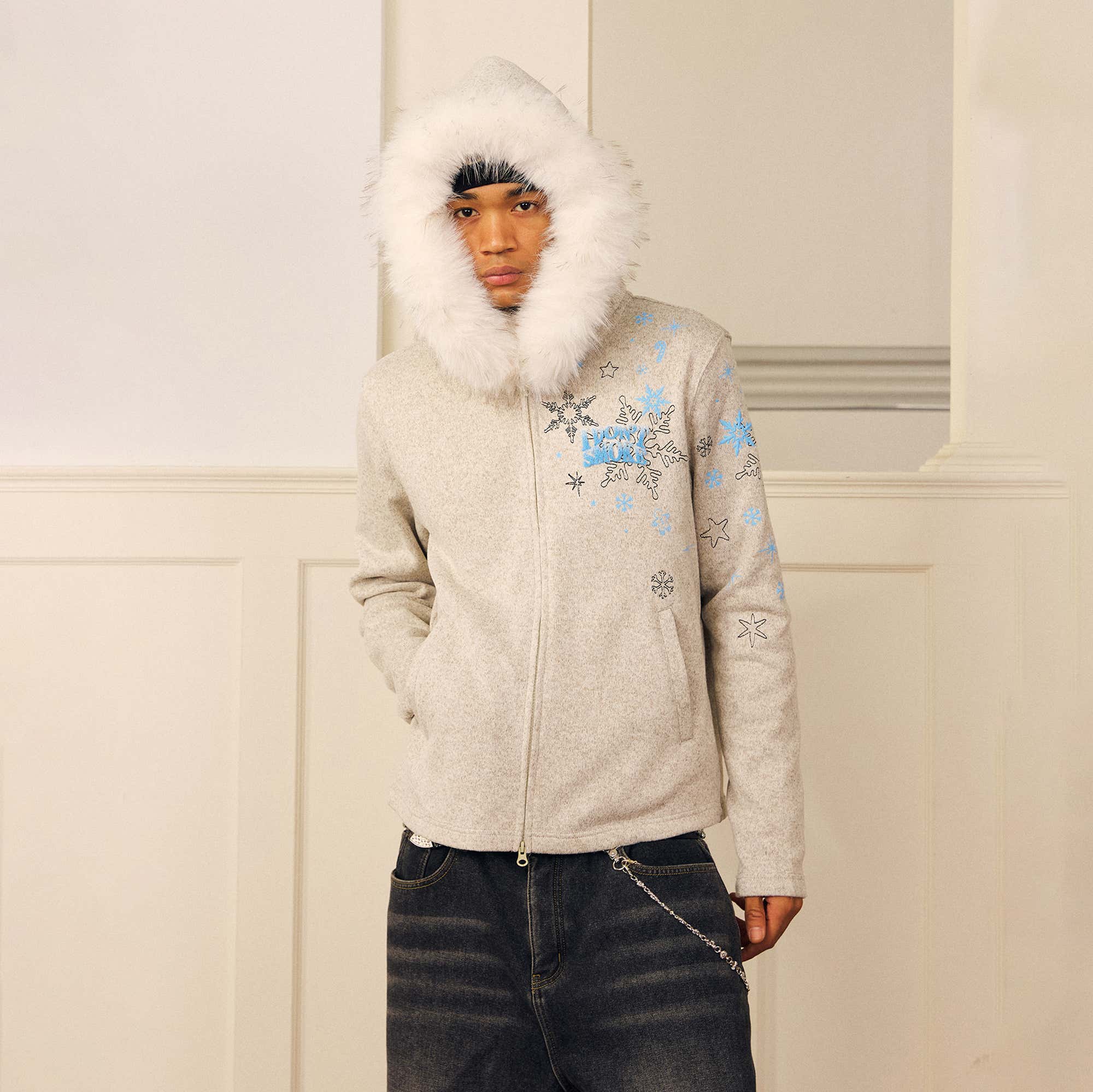 DONSMOKE Snowflake Embroidered Fleece-Lined Zip-Up Hoodie