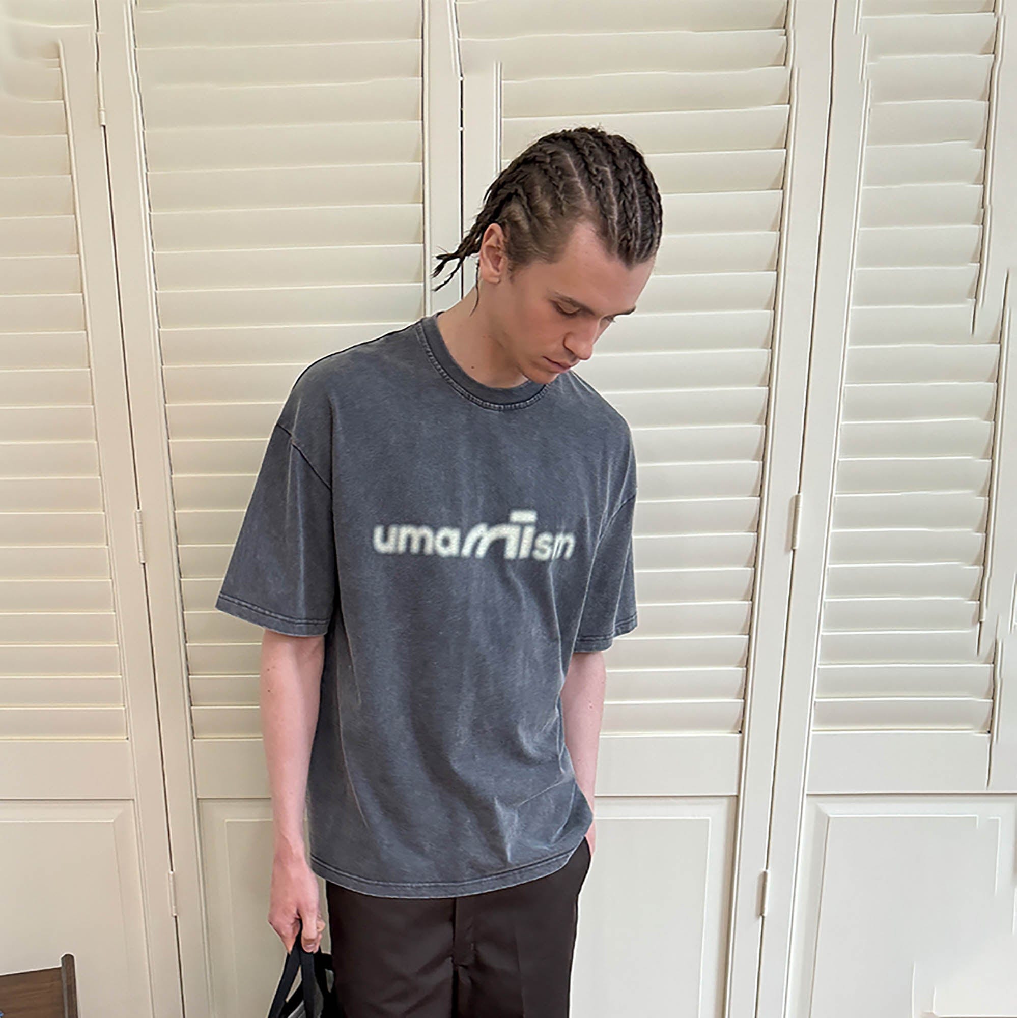 UMAMIISM Blurred Logo Washed T-Shirt