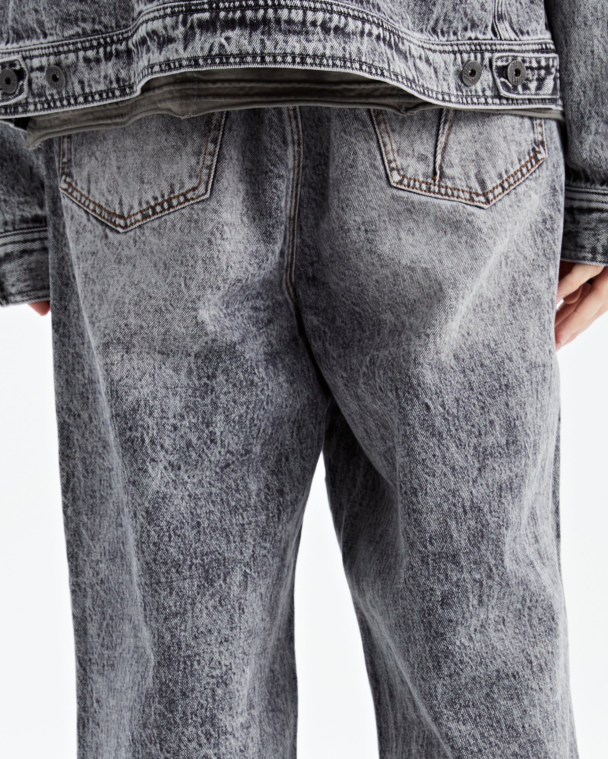 ORGANIC EMOTION Deconstructed Washed Jeans