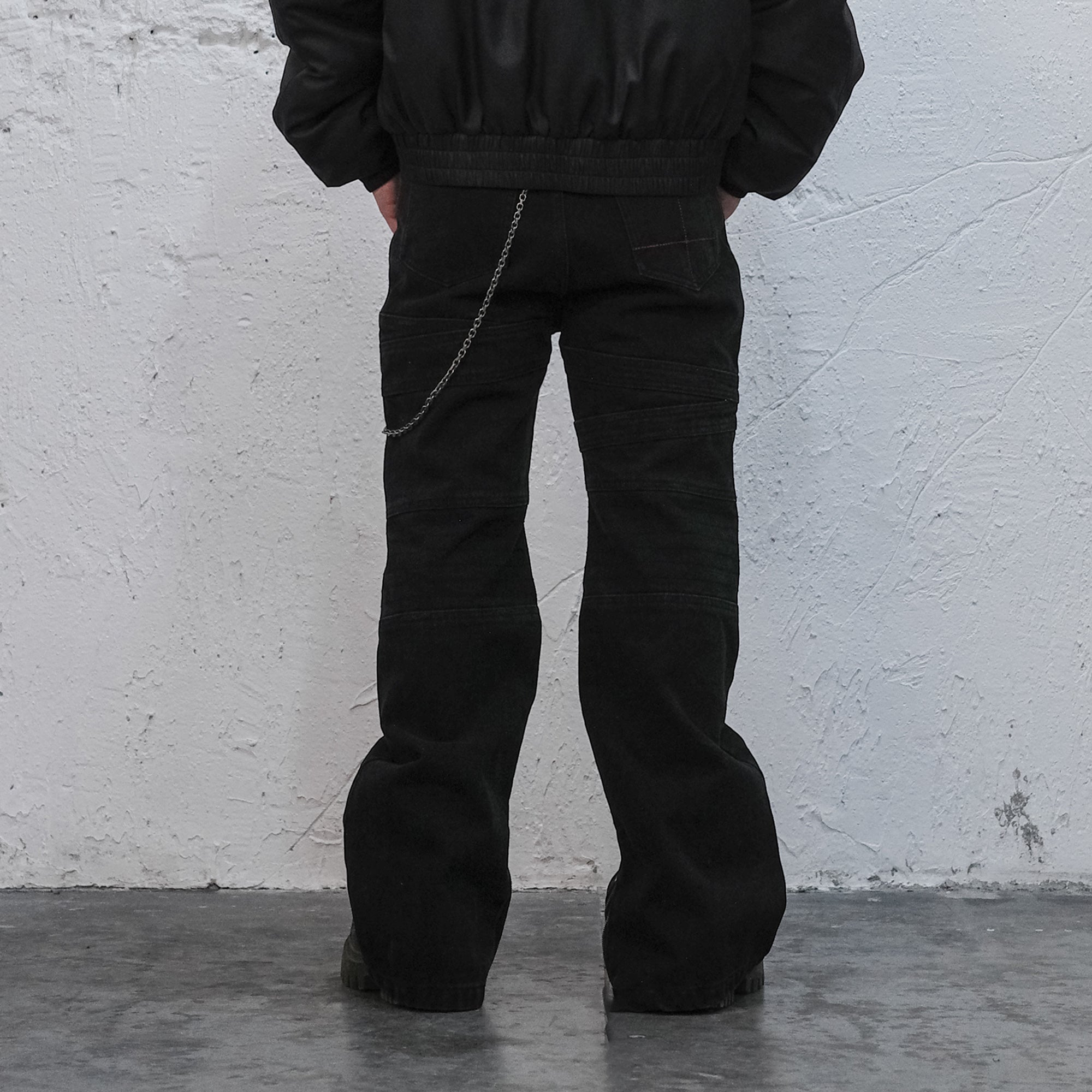 UNDERWATER Serpent Skin Distressed Jeans