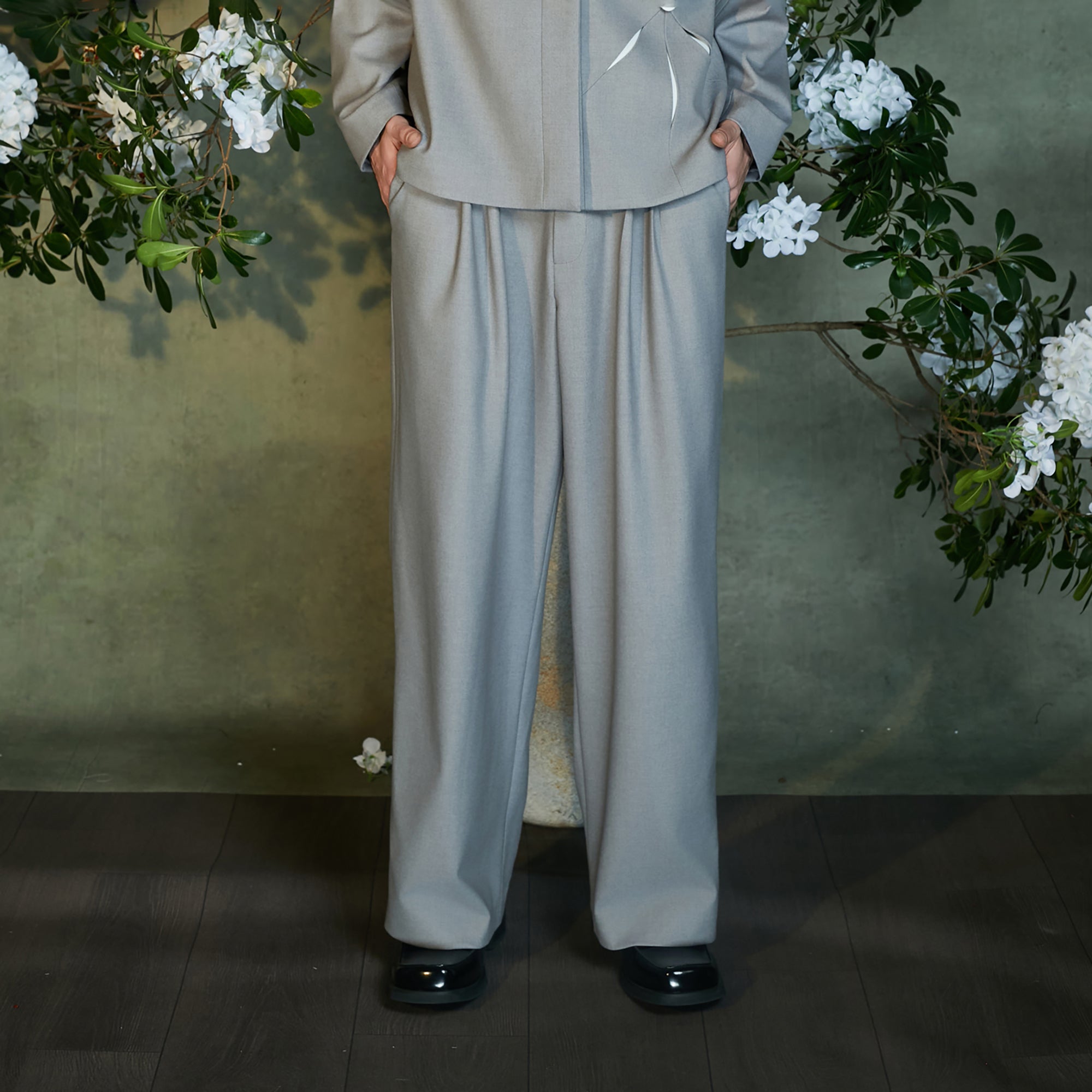 スーツ SAMUEL GUI YANG LEE TROUSER DOVE GREY スーツ SAMUEL GUI YANG LEE TROUSER DOVE GREY Men's Grey Stripe