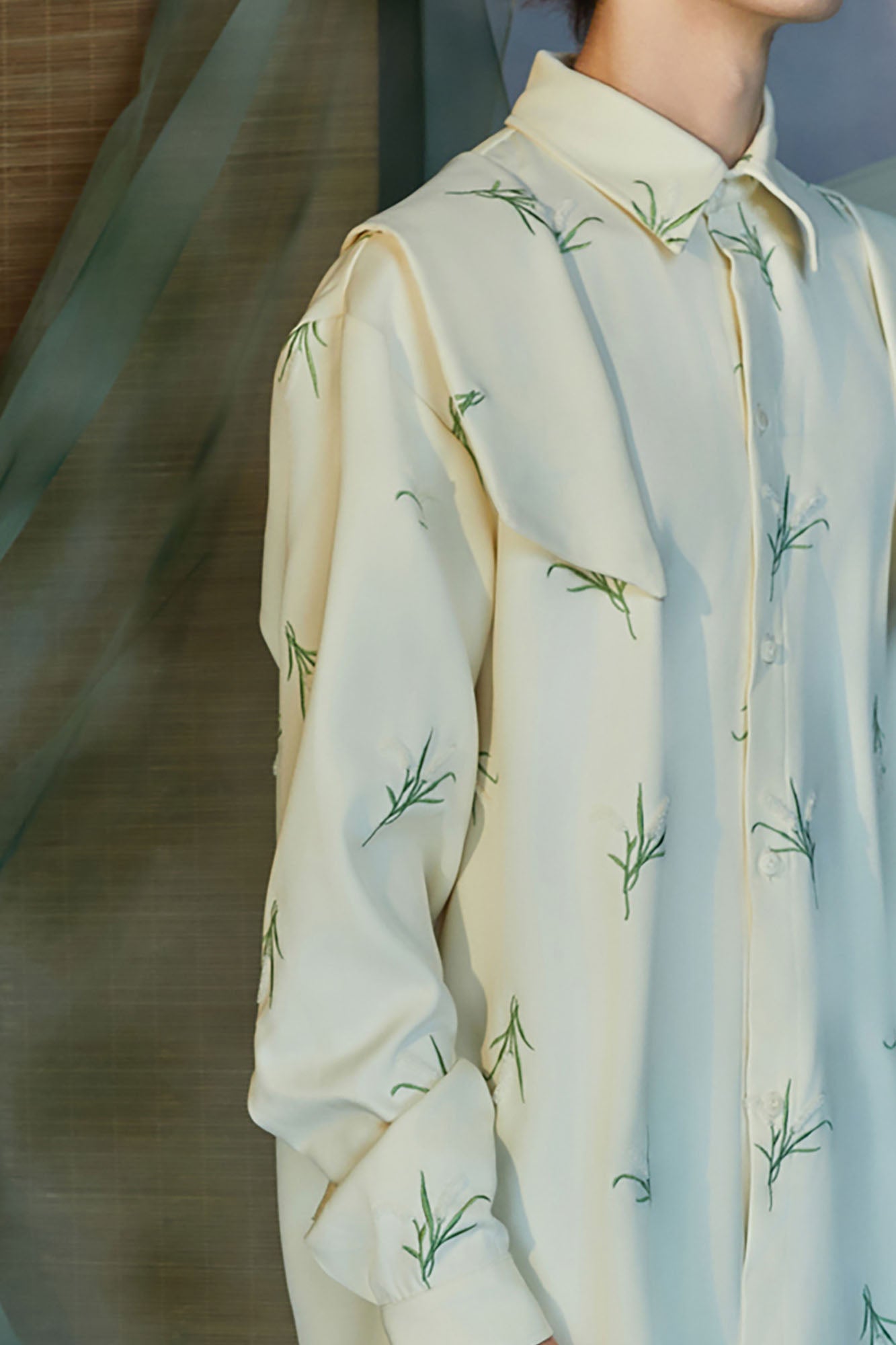 JIECHI Botanic Embroidery Bow Back Shirt, premium urban and streetwear designers apparel on PROJECTISR.com, JIECHI