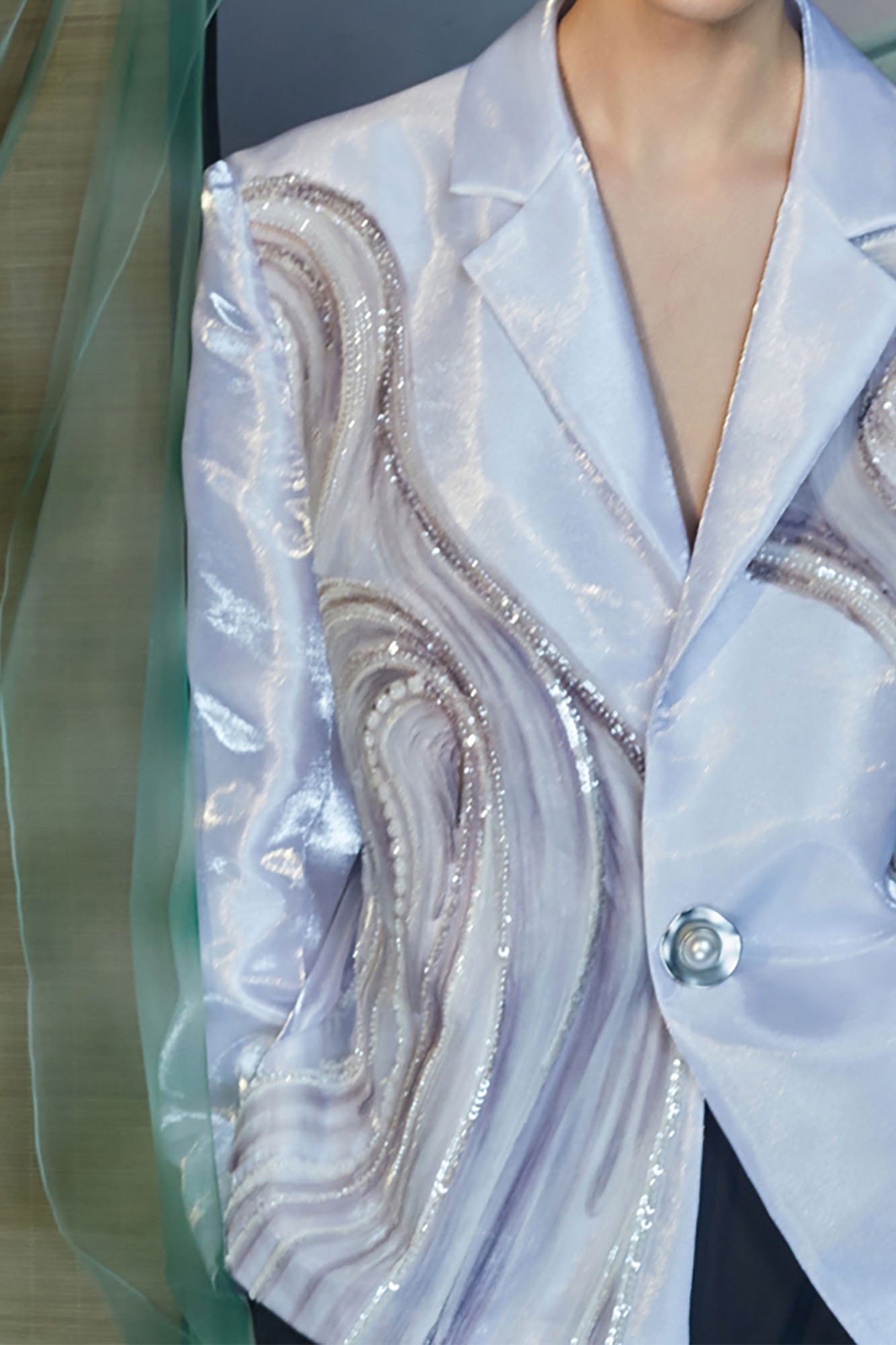JIECHI Fluid Sequin Embroidery Satin Blazer