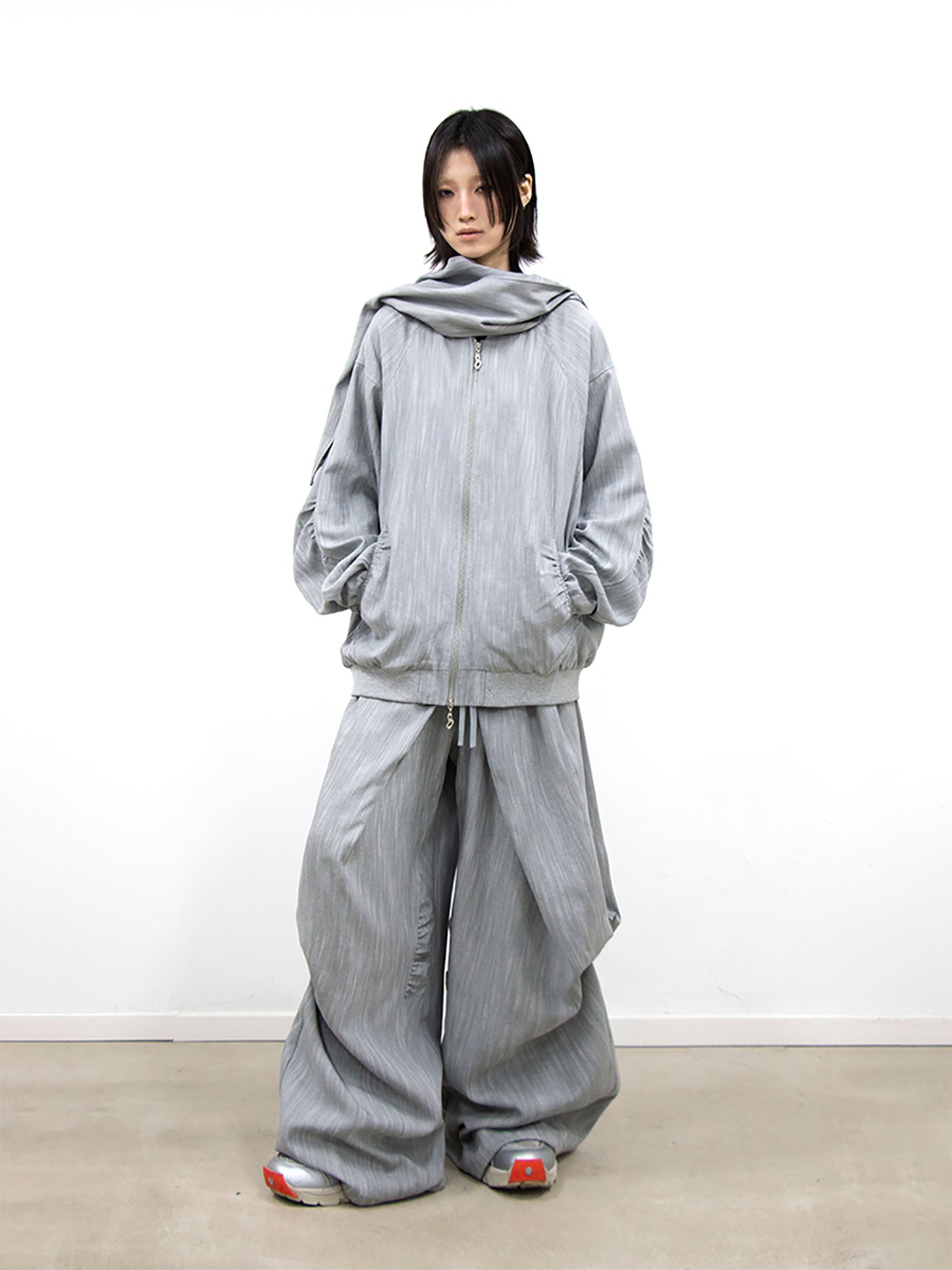RELABEL Crinkled Drawstring Oversized Pants Gray