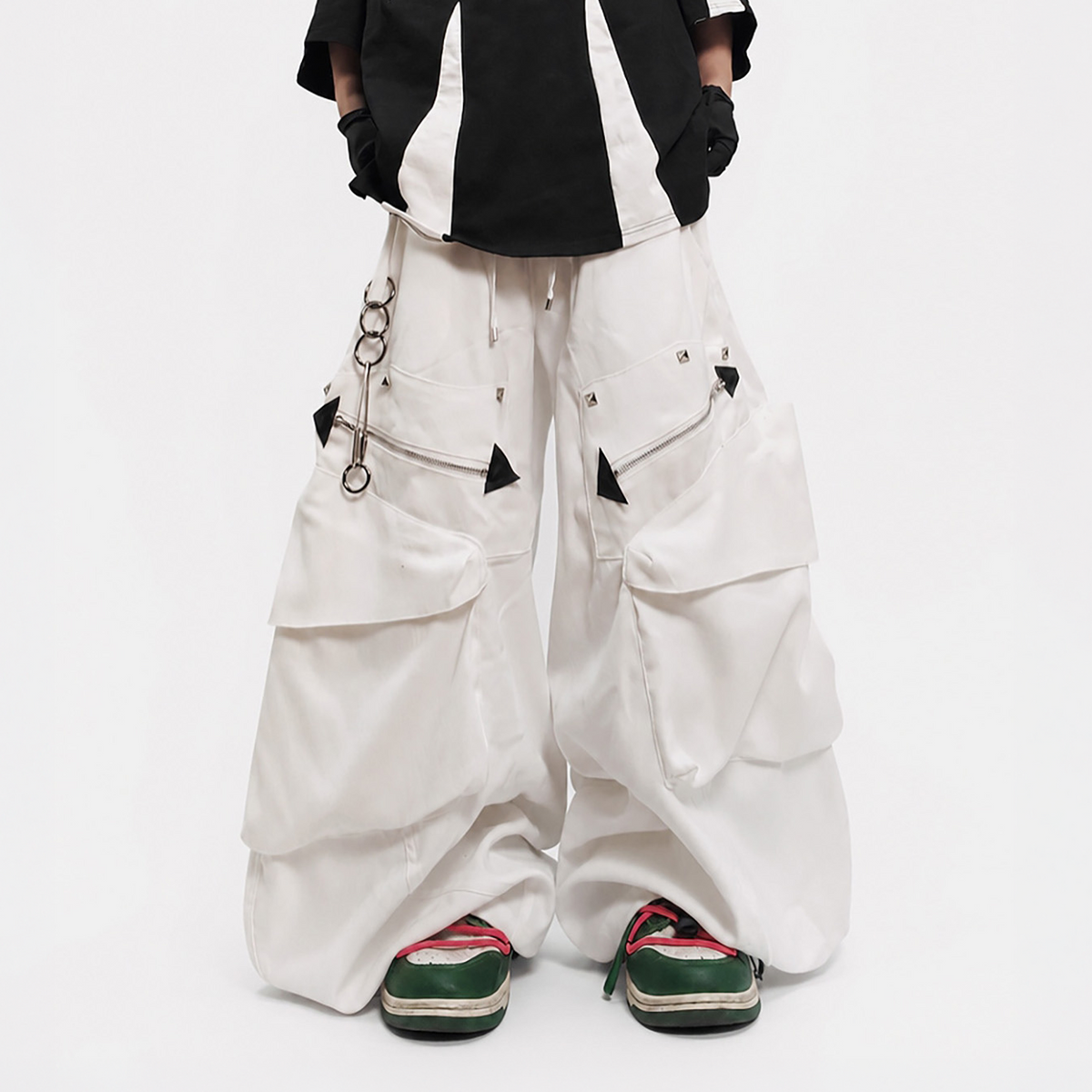 UUCSCC Retro Multi-Pocket Wide-Leg Cargo Pants