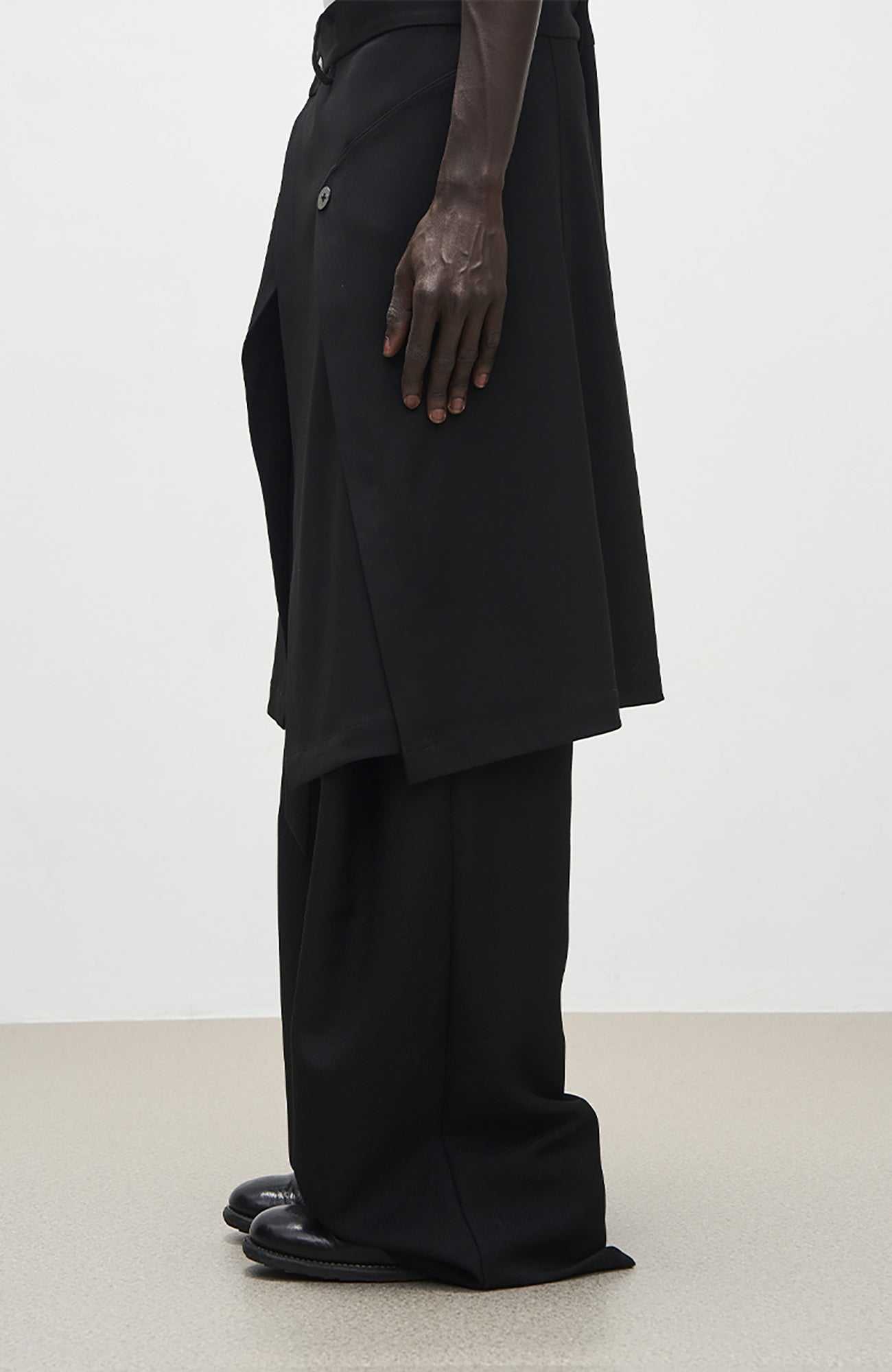 7440 37 1 Side Slit Overlay Skirt