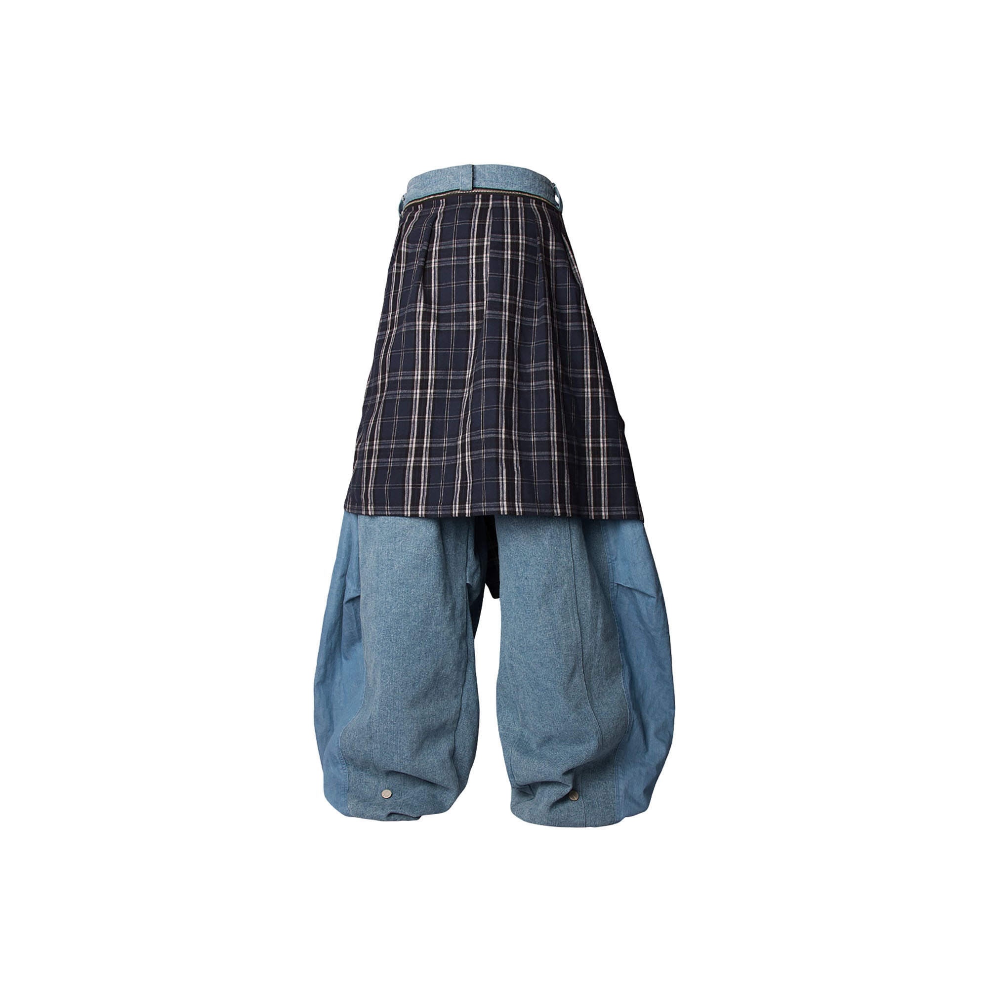 RELABEL Detachable Plaid Back Flap Oversized Jeans