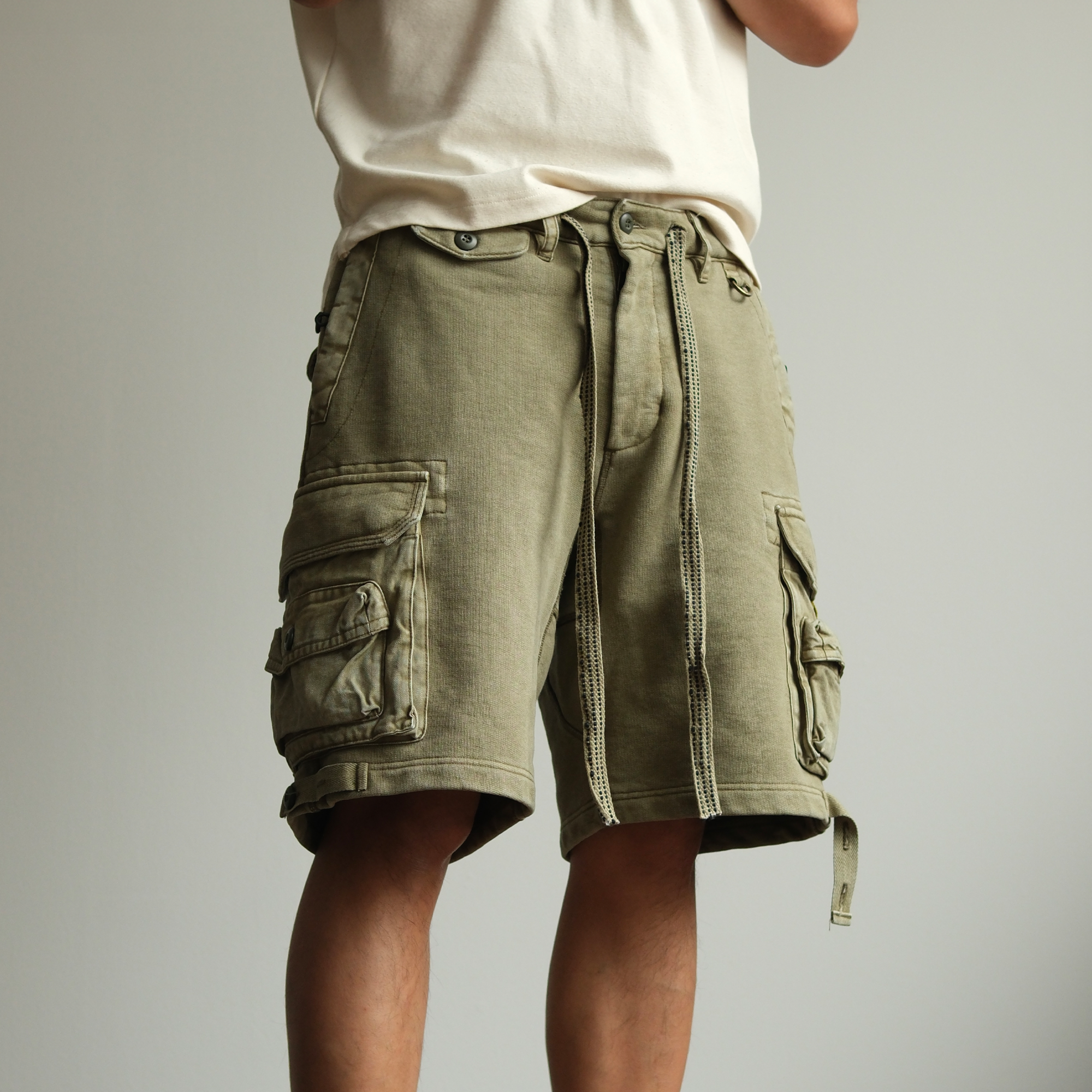 NEIGBORL Utility Multi-Pocket Drawstring Sweat Shorts