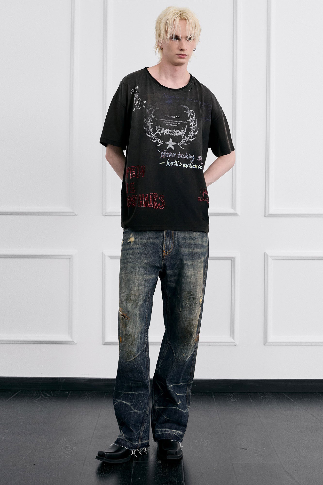 FACEONLAB Grunge Distressed Straight-Leg Jeans