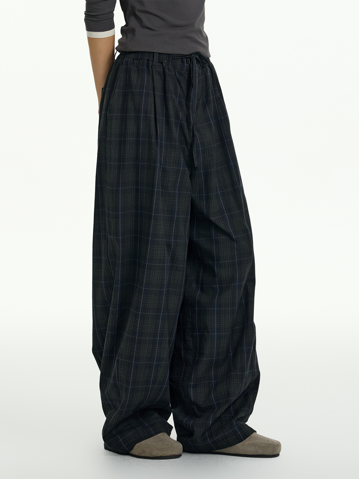 TGNS Plaid Pleated Wide-Leg Trousers