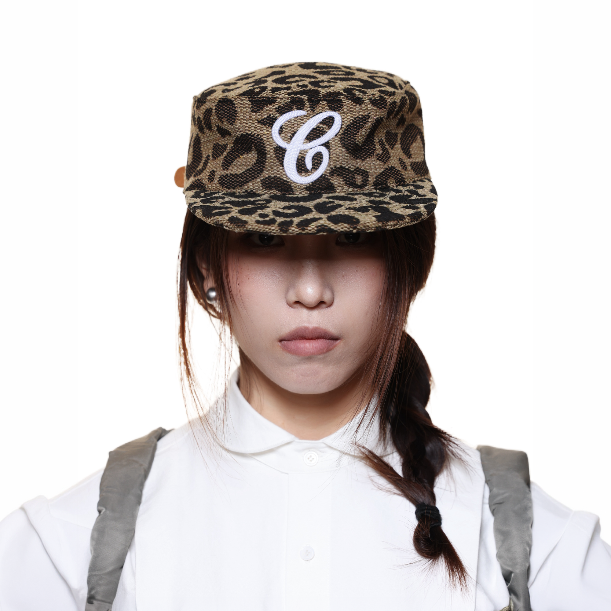 6CRAYON Leopard Embroidered Flat-Brim Baseball Cap