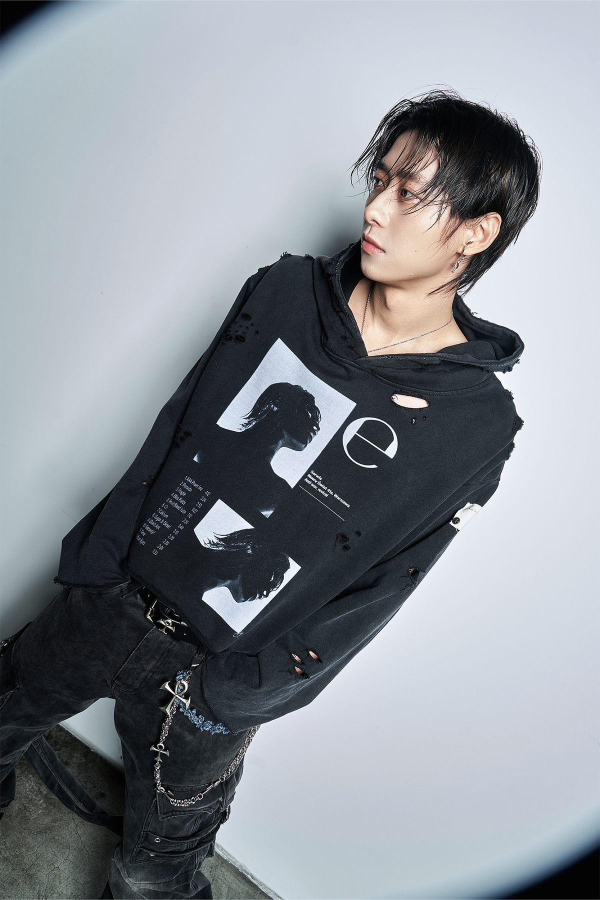 ANTI WAR REVIVAL Distressed Portrait Graphic Oversized Hoodie