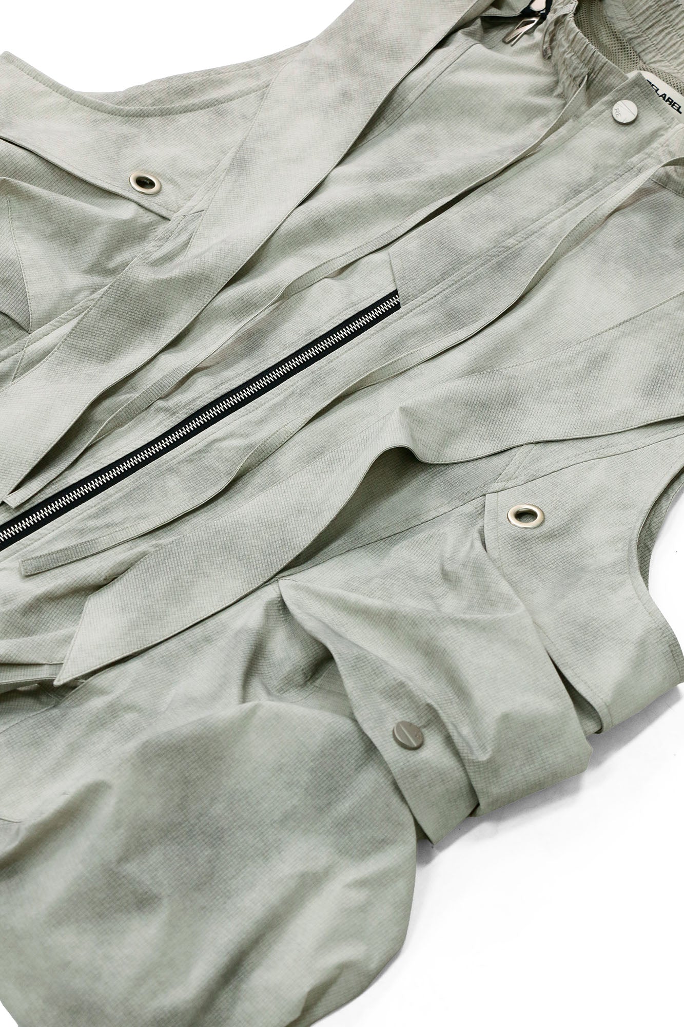 RELABEL Detachable Hood Big-Pocket Vest, premium urban and streetwear designers apparel on PROJECTISR.com, RELABEL