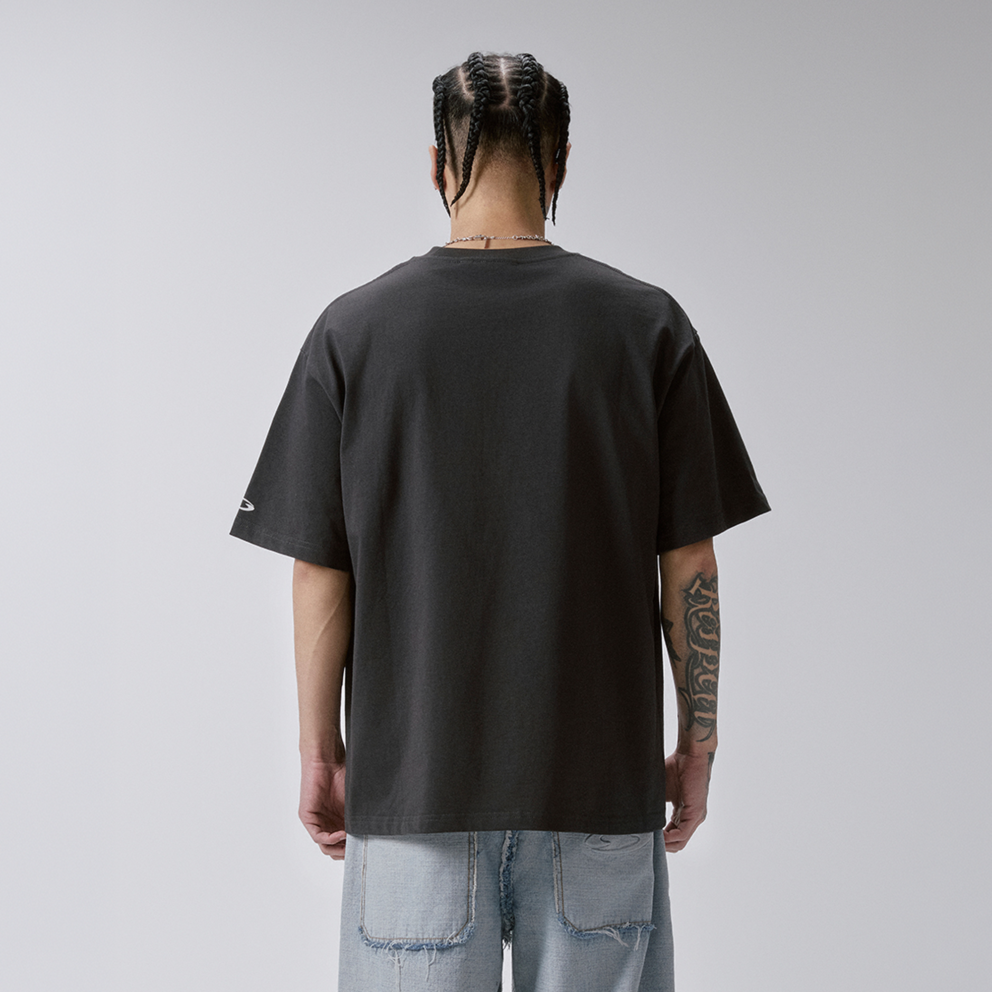 F2CE Oversized Prayer Silhouette Graphic T-Shirt