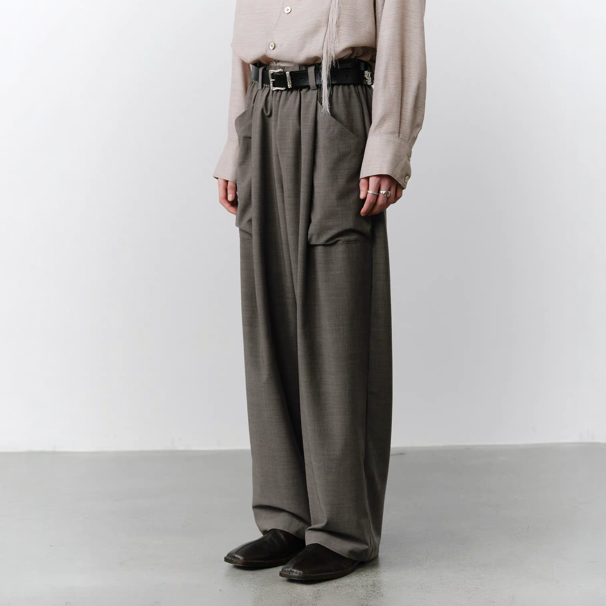 GRAINMUSTARD Retro Patch Pocket Pleated High-Waist Trousers, premium urban and streetwear designers apparel on PROJECTISR.com, GRAINMUSTARD