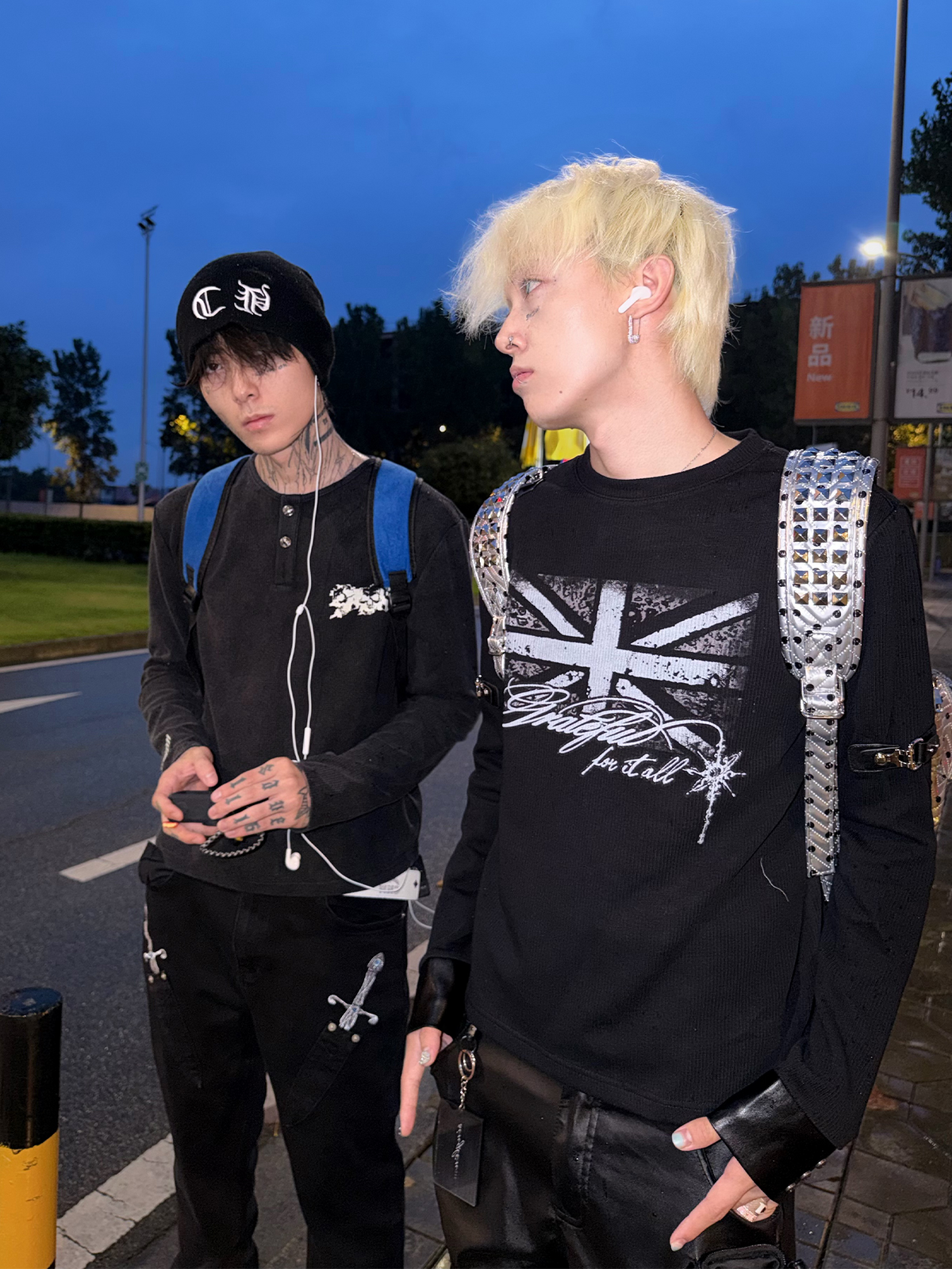 SAXGENWON Union Jack Rivet Spliced Punk Long-Sleeve Tee
