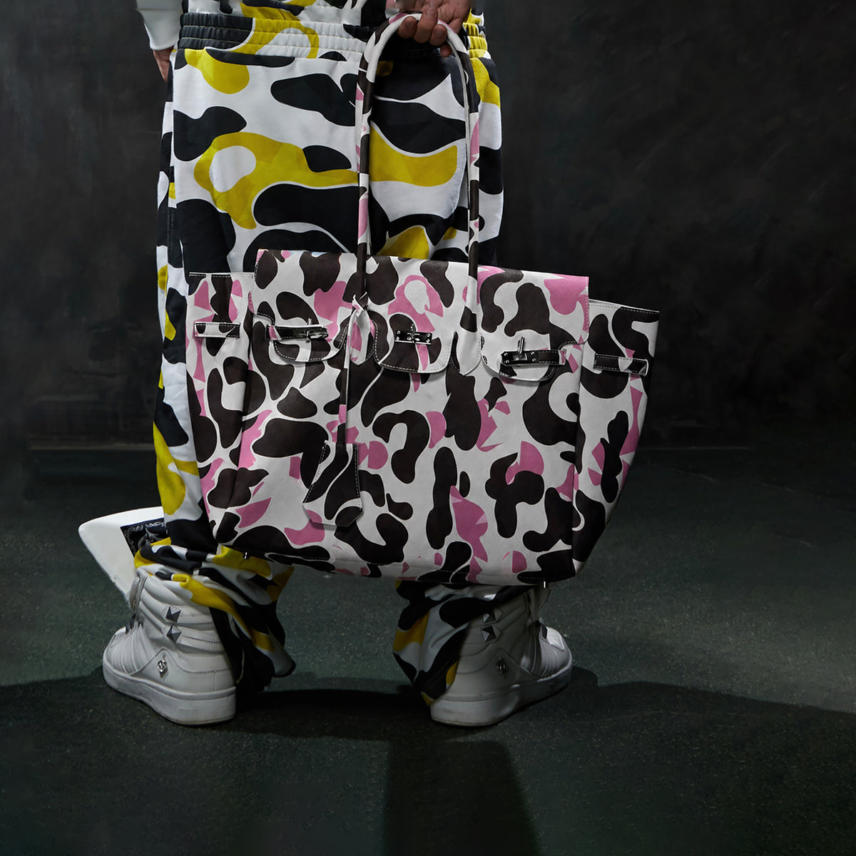 DND4DES Camo Full-Print Metal Buckle Large-Capacity Tote Bag