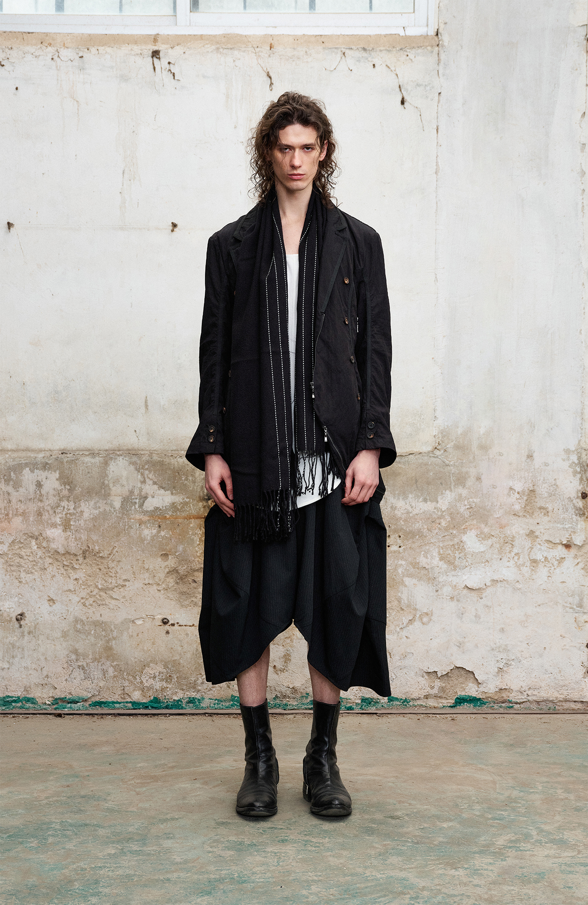 ILNya Nieternite Nifutur Deconstructed Napoleon-Button Blazer Jacket