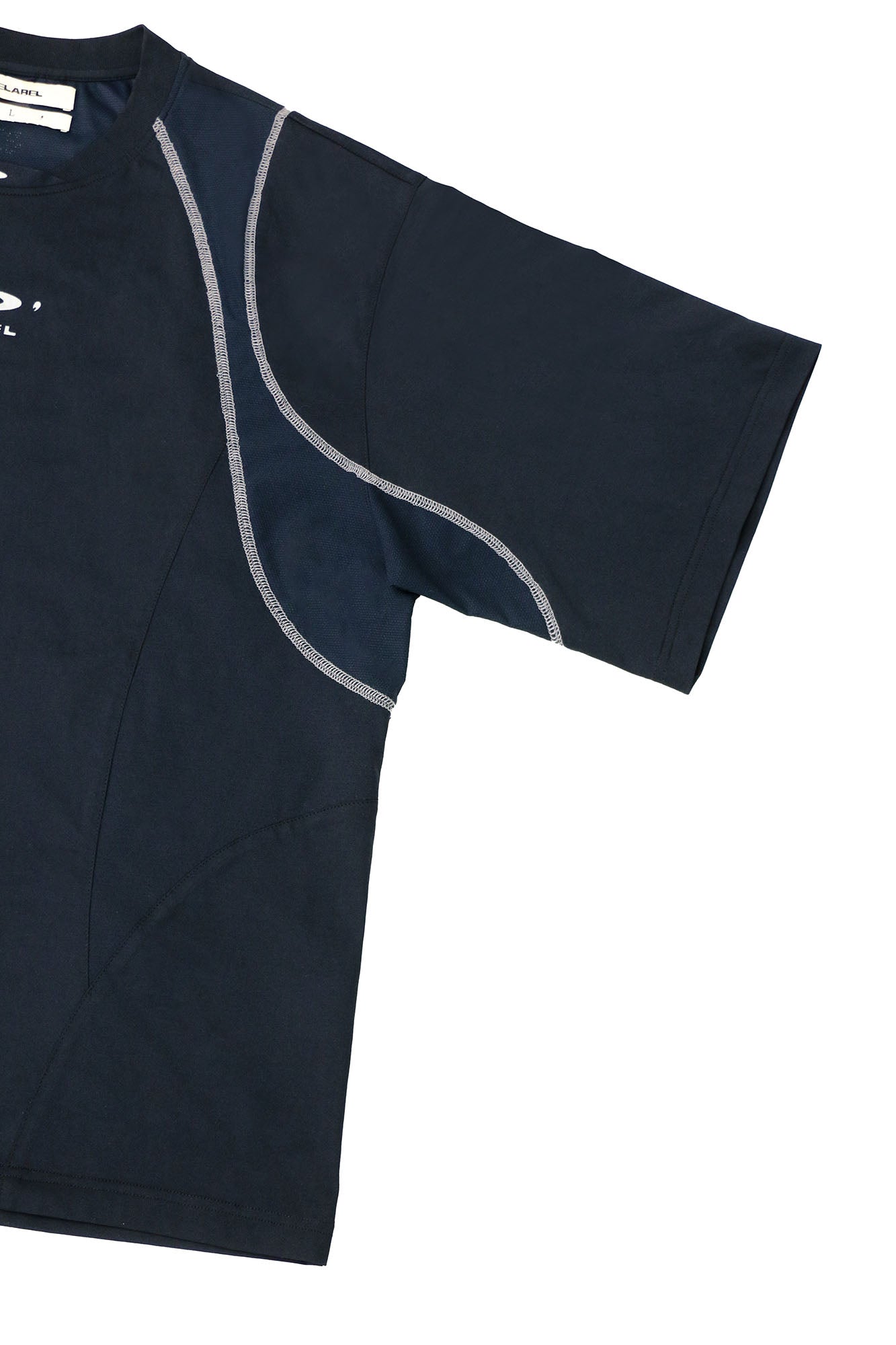 RELABEL Contrast Paneled Quick-Dry Tee