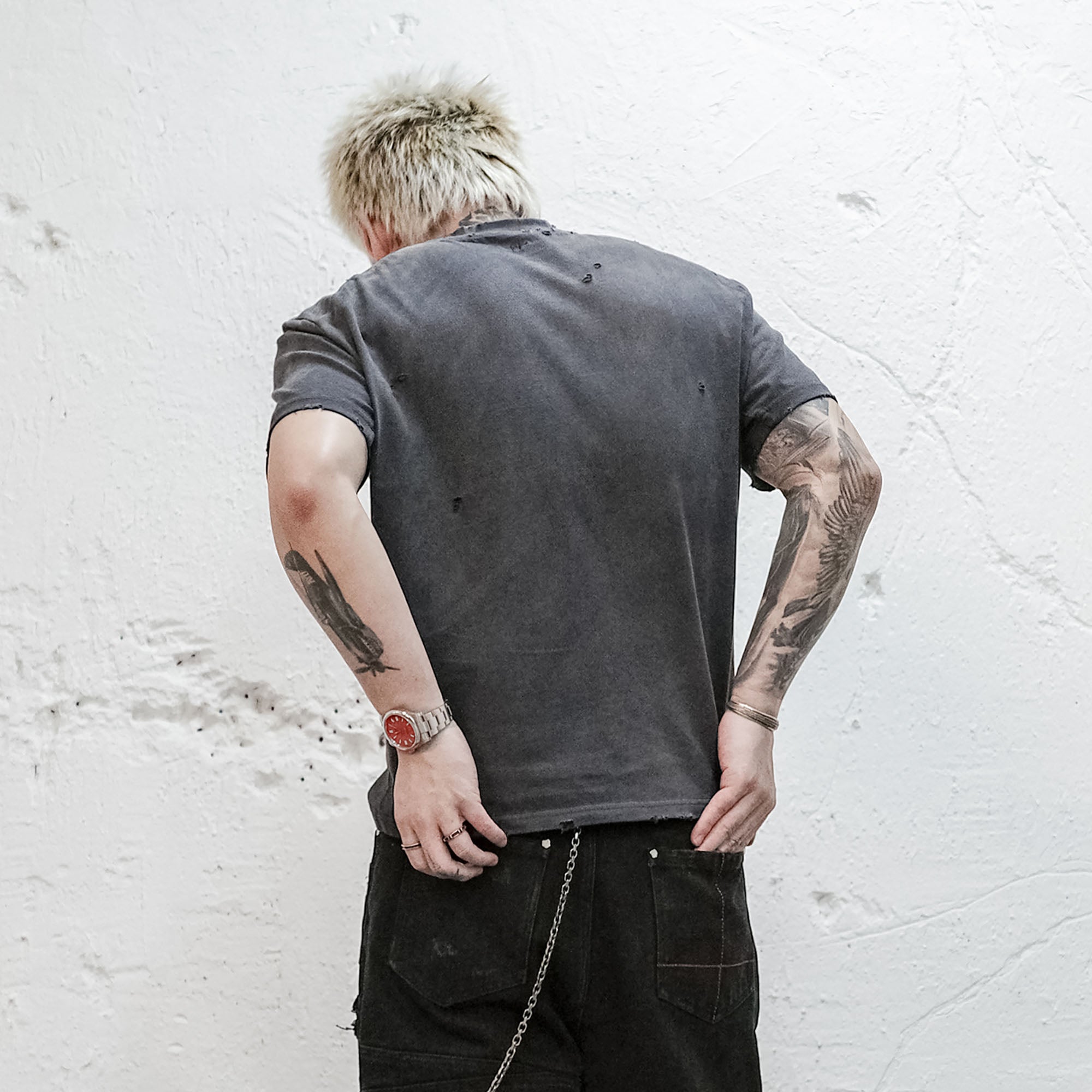 UNDERWATER Devil Distressed T-Shirt