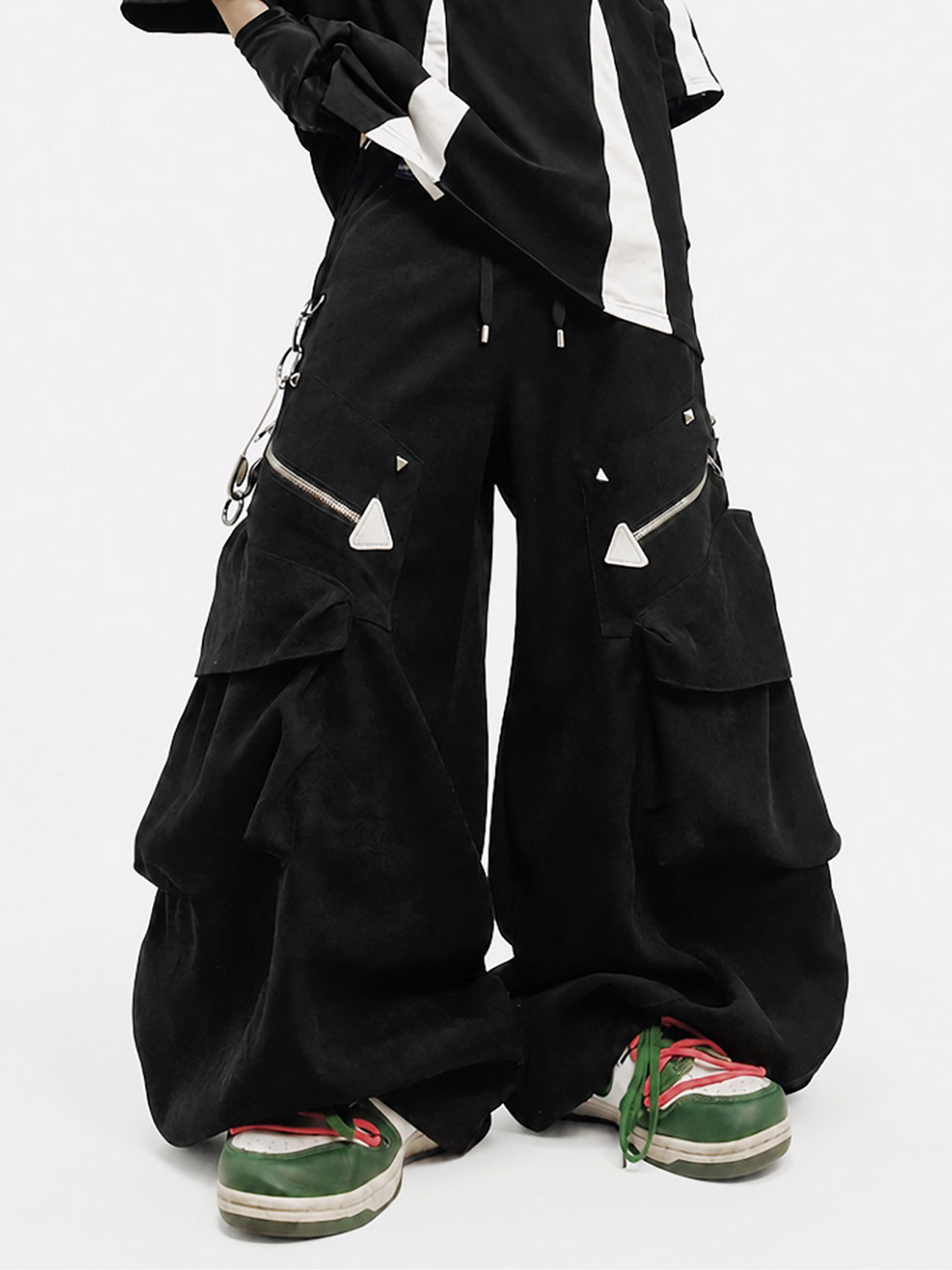 UUCSCC Retro Multi-Pocket Wide-Leg Cargo Pants